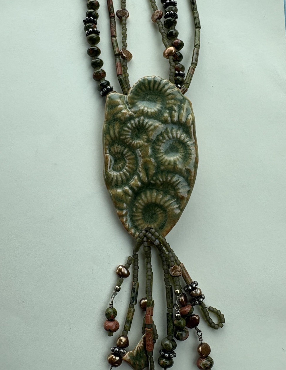 Vintage SeaShell Pattern Handmade Jewelry Ceramic Art Necklace Diane Wilson Folk