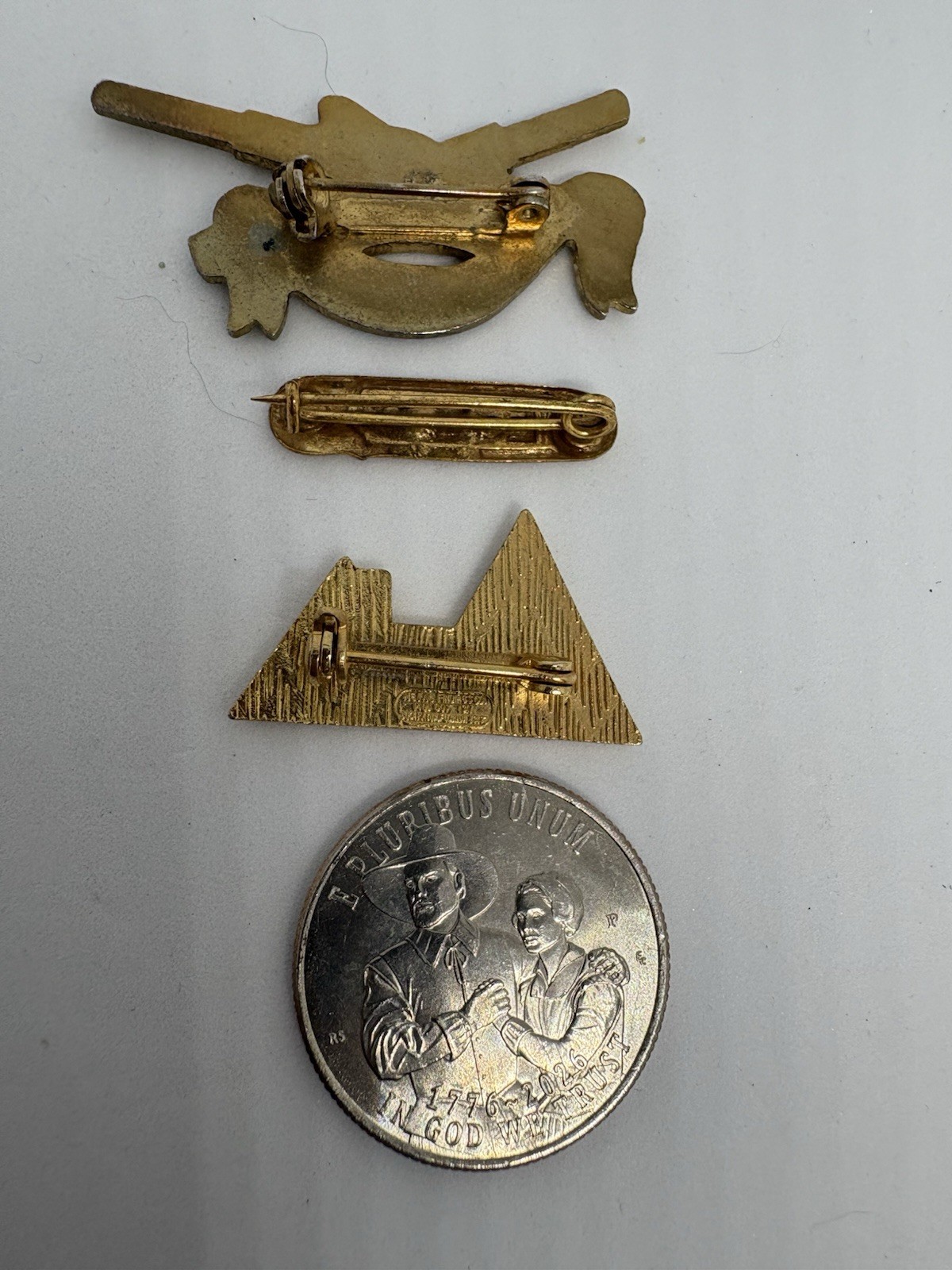 Lot Of Vintage Lapel Tie Pins Random Variety Blood Drive Flags Travel Workplace