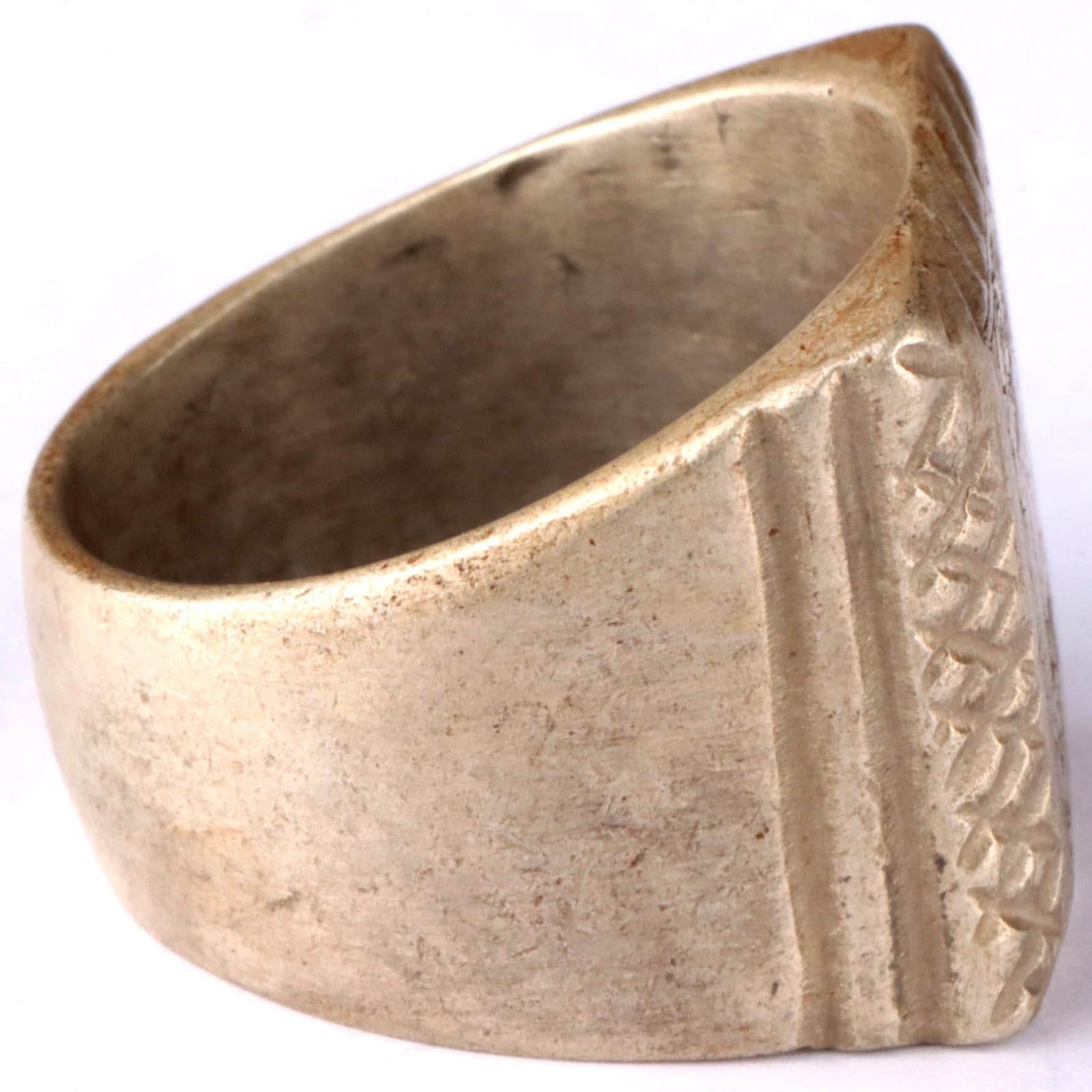 Ring The Kiss Image style PETER BEHRENS Der Kuss Motive 1898 Vintage jewelry Art