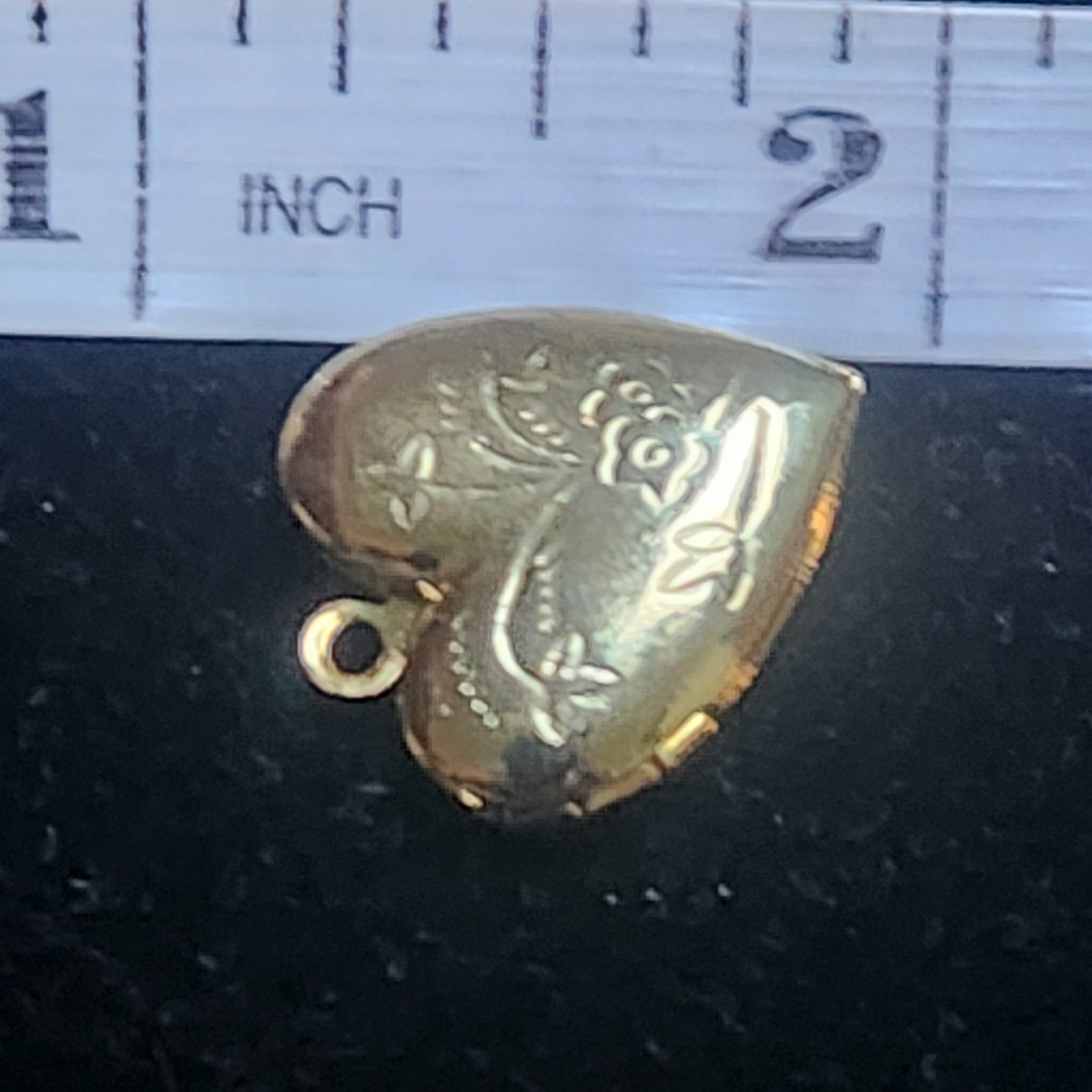 Vintage Gold Tone Etched Floral Heart Locket Pendant Charm