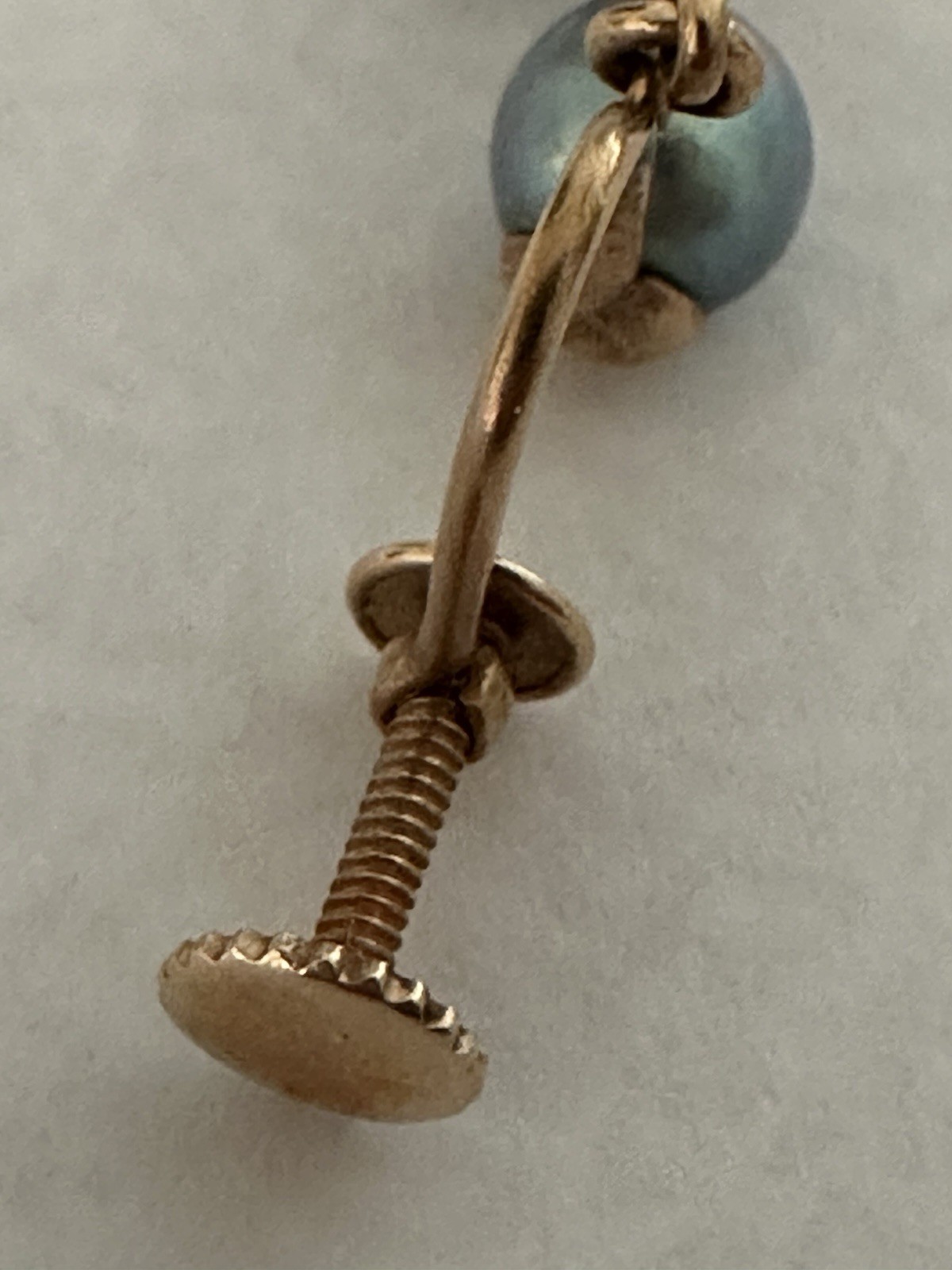 Vtg 14k Gold Blue Grey Pearl Earrings