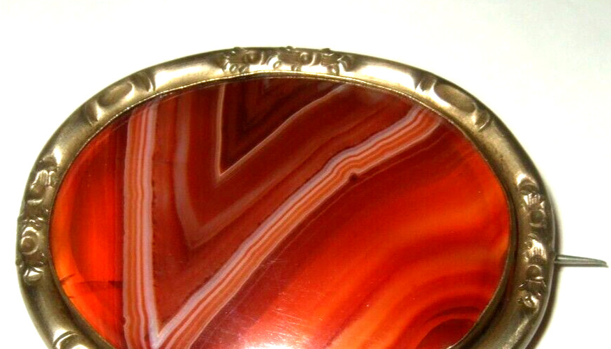 Scottish Agate Pin United Kingdom Estate Jewelry