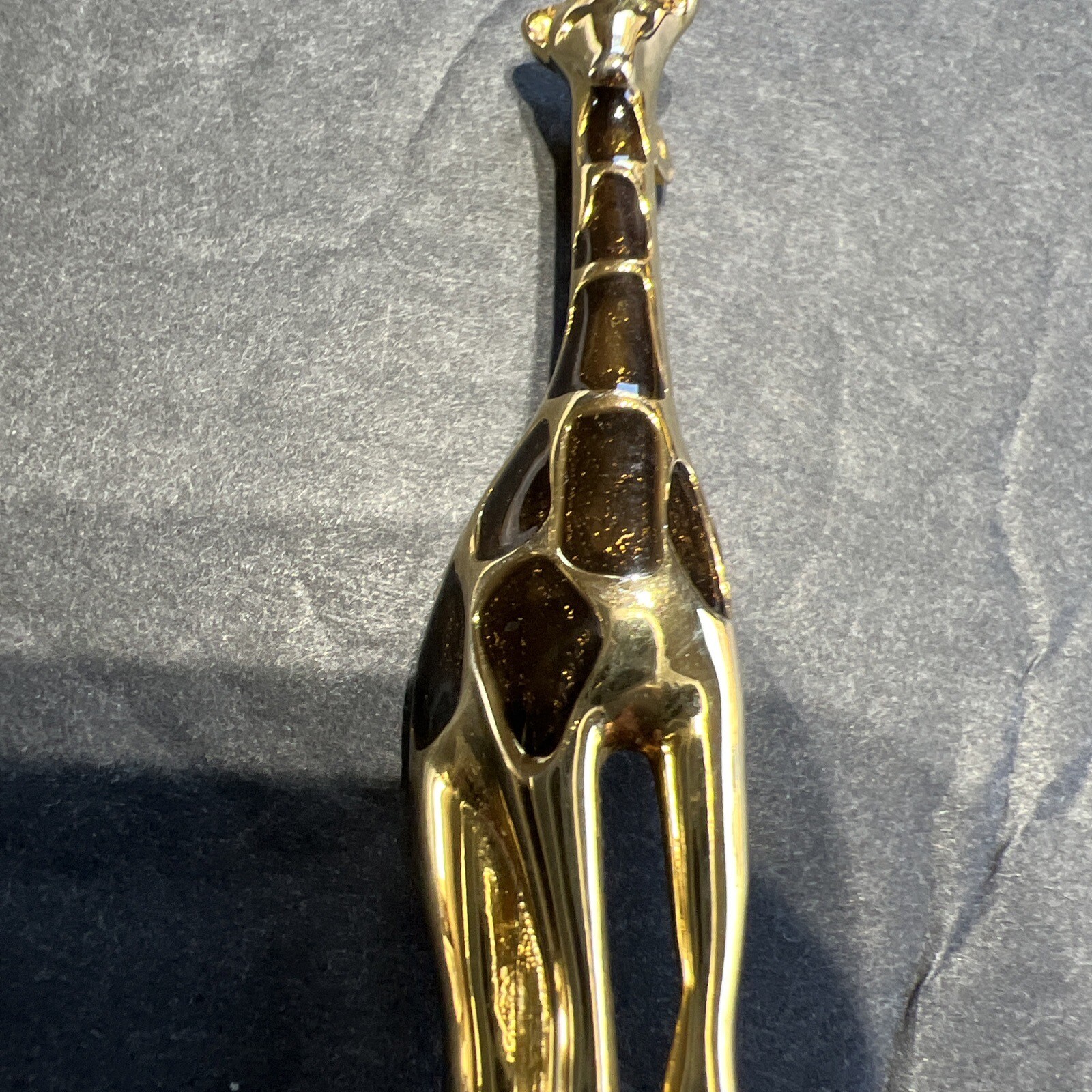 Womens Jewelry Giraffe Pin Brooch Gold Tone Vintage Animals Safari Collectible