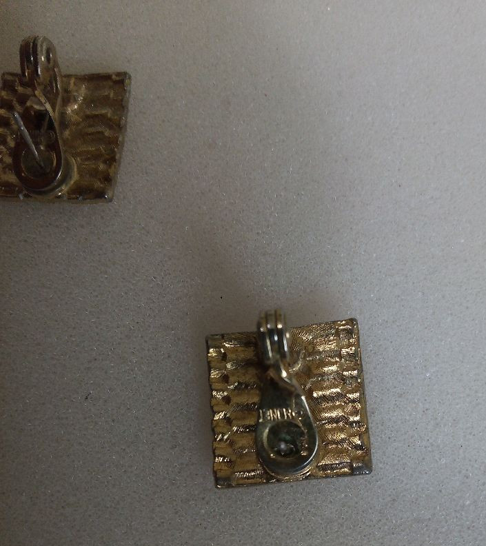 Monet Gold Tone Clip On Earrings Rectangle Vintage Costume Jewelry E17