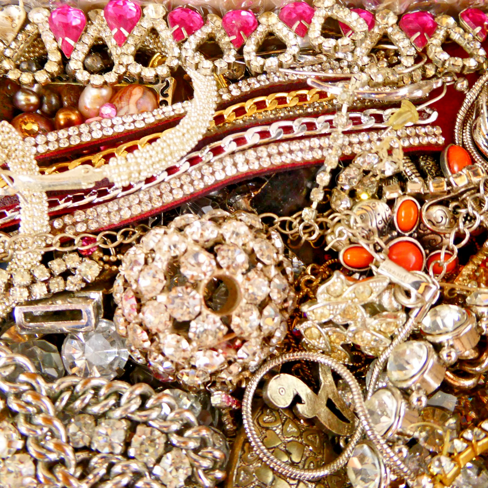 Vintage To MOD ALL RHINESTONE BLING Craft/Junk Jewelry 2.2 lbs Arts Crafts DIY