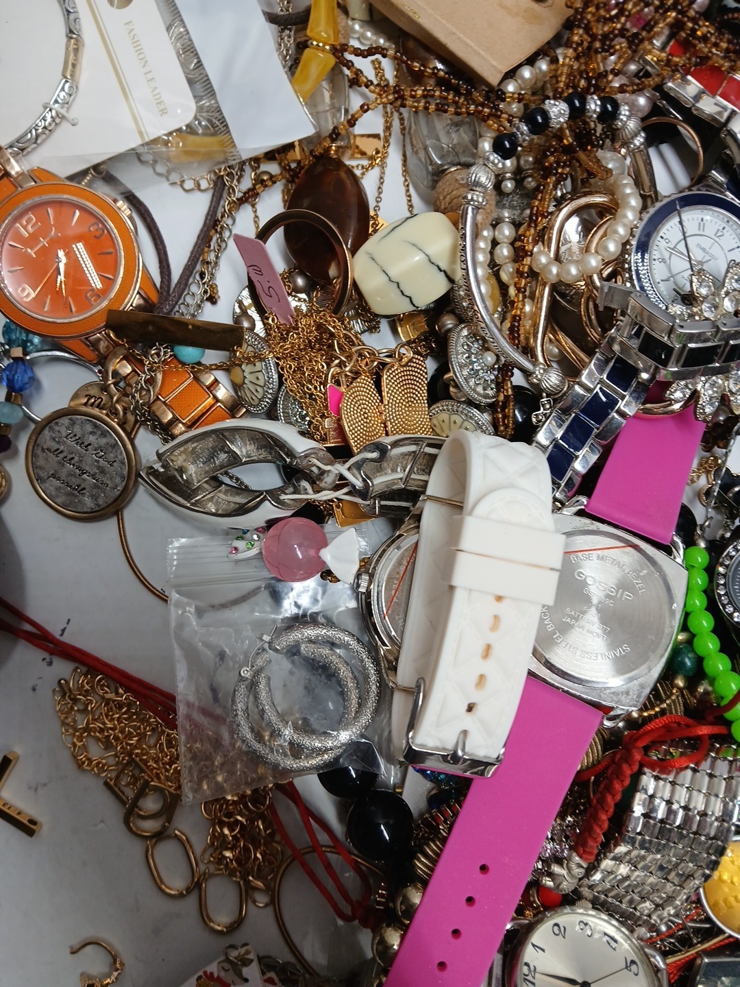 Huge lot Of Jewelry Watches Pearls & More Some new And Used unsearched Lot 6lbs