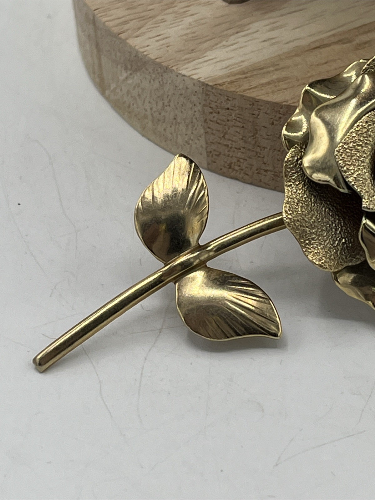 Vintage Bronze Color Tone Rose Bud Flower Stem Brooch Pin 3″ Vtg Textured