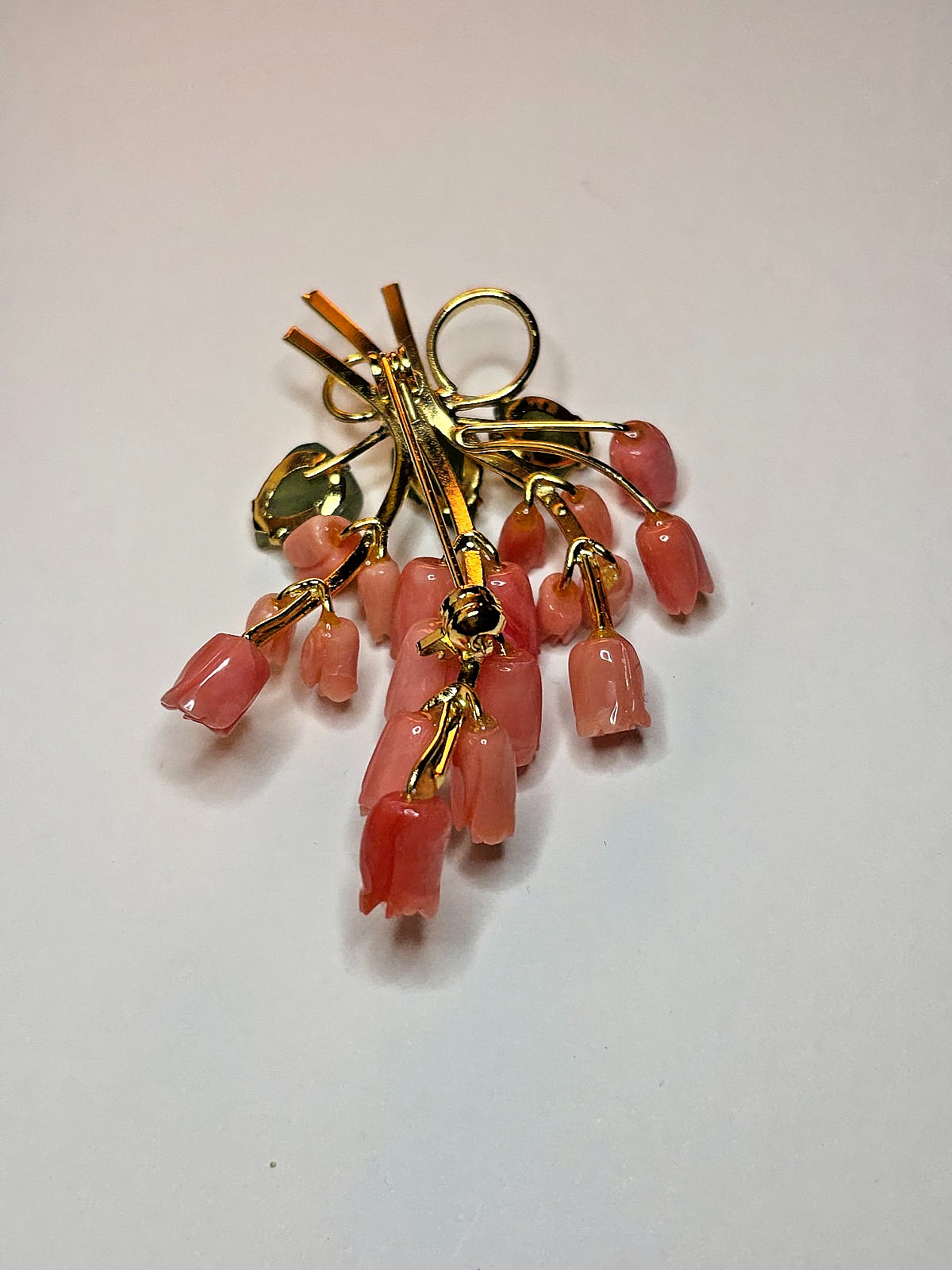 VINTAGE Brooch Bouquet Genuine Coral Pink Carved Roses Jade Leaves Gold Angelskn