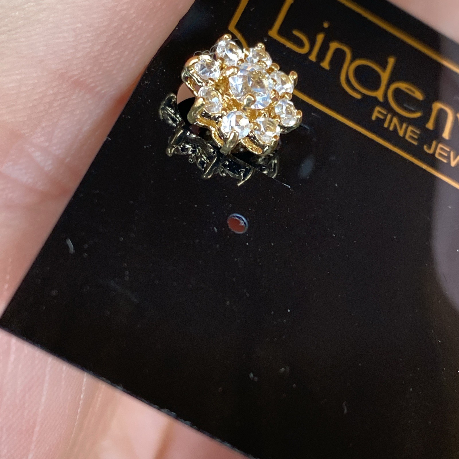Vtg Lindenwold Fine Jewelers Gold Tone Faced Crystal Rhinestone Cubic Z Clip On