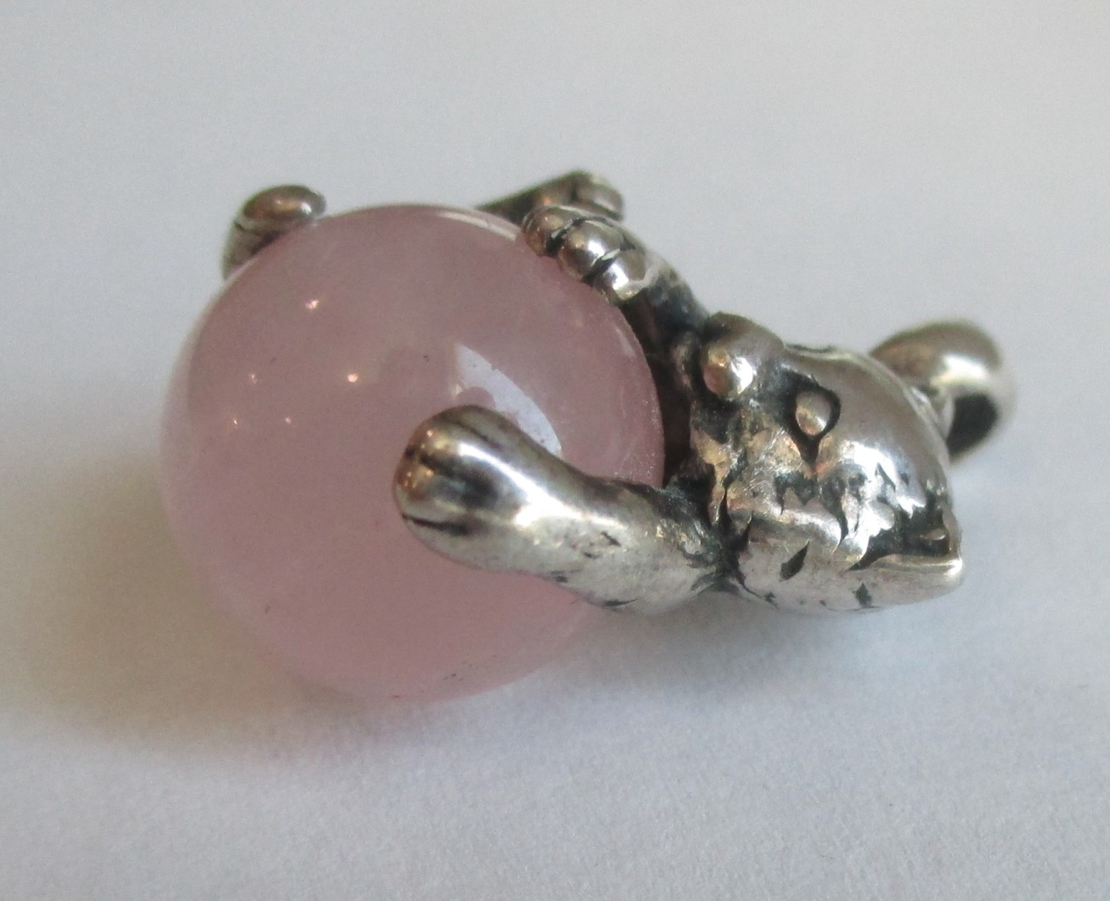 1in VINTAGE STERLING SILVER ROSE QUARTZ ORB CAT PENDANT POOLS OF LIGHT STYLE