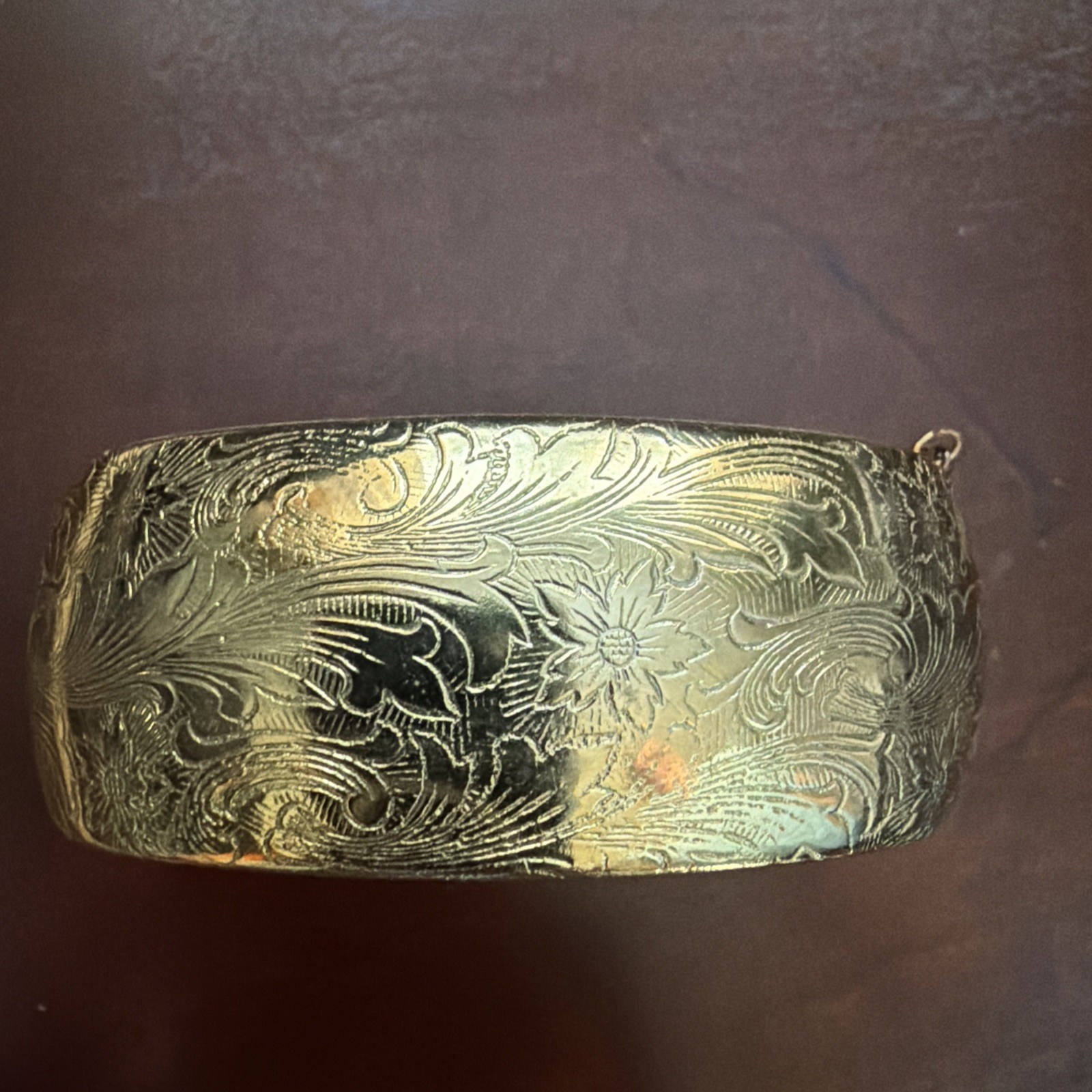 Vintage Etched Hinged Bangle Bracelet Gold Toned Very Good Condition