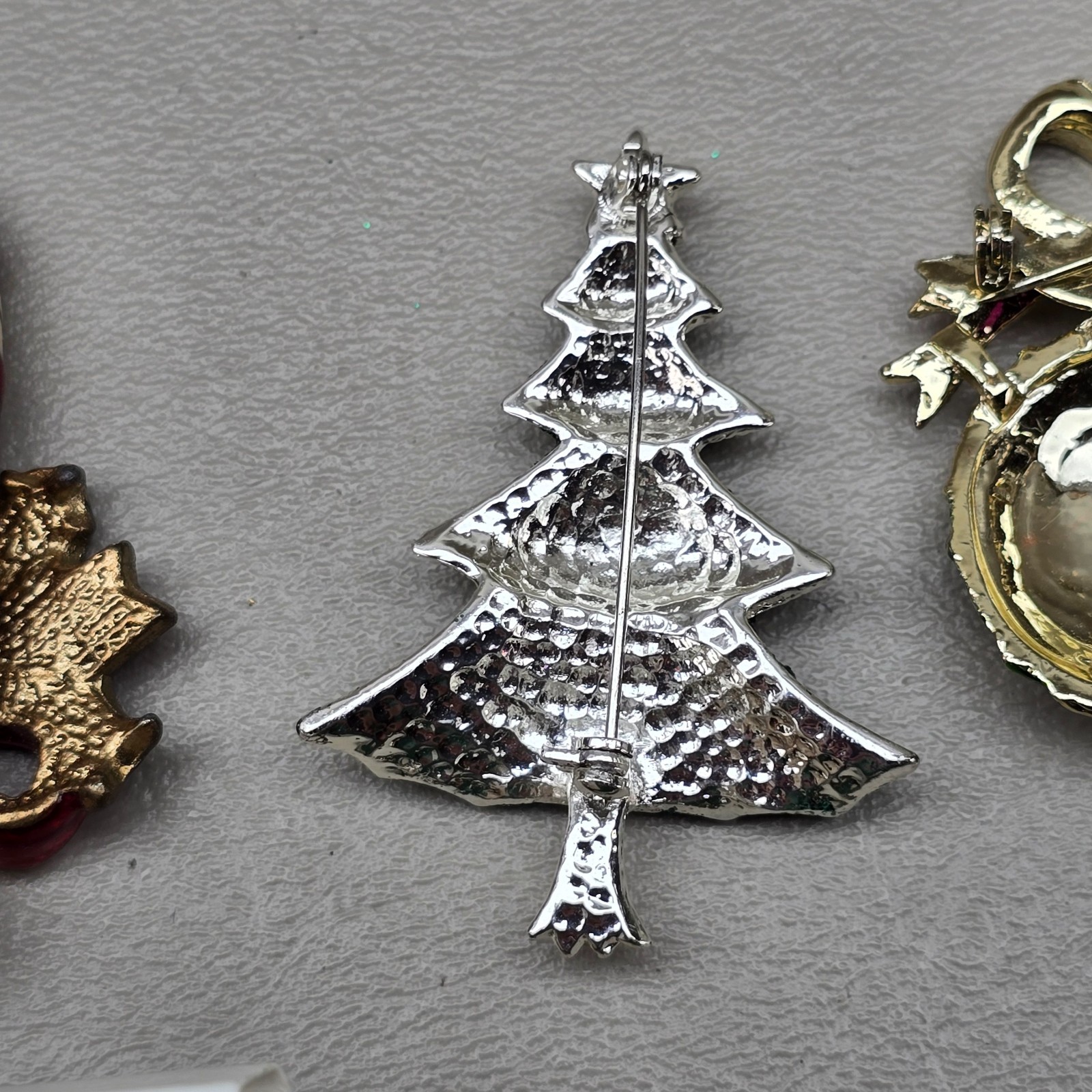 Vintage Christmas Brooch Lot Candy Cane Tree Ornament Bell Gift Jane Signed 6 Pc
