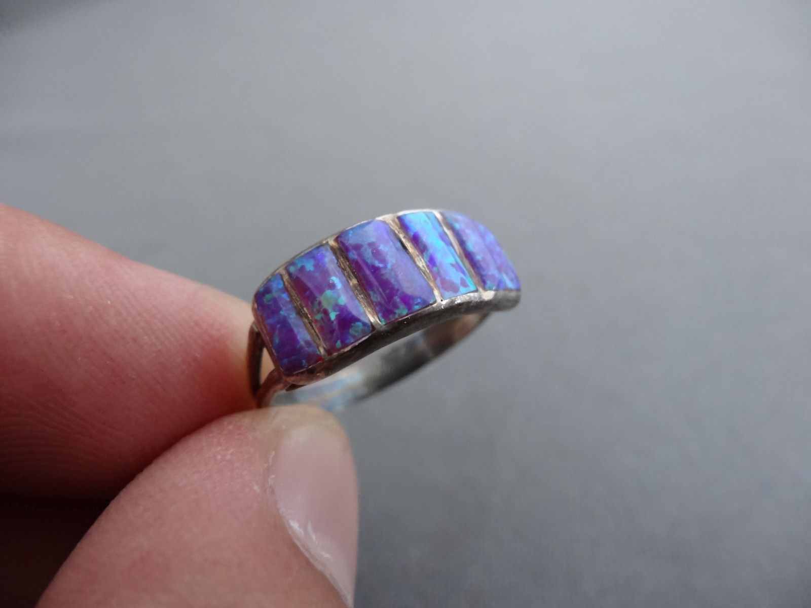 VINTAGE STERLING PURPLE FAUX BAGUETTE INLAY OPAL PAVER RING SIZE 8
