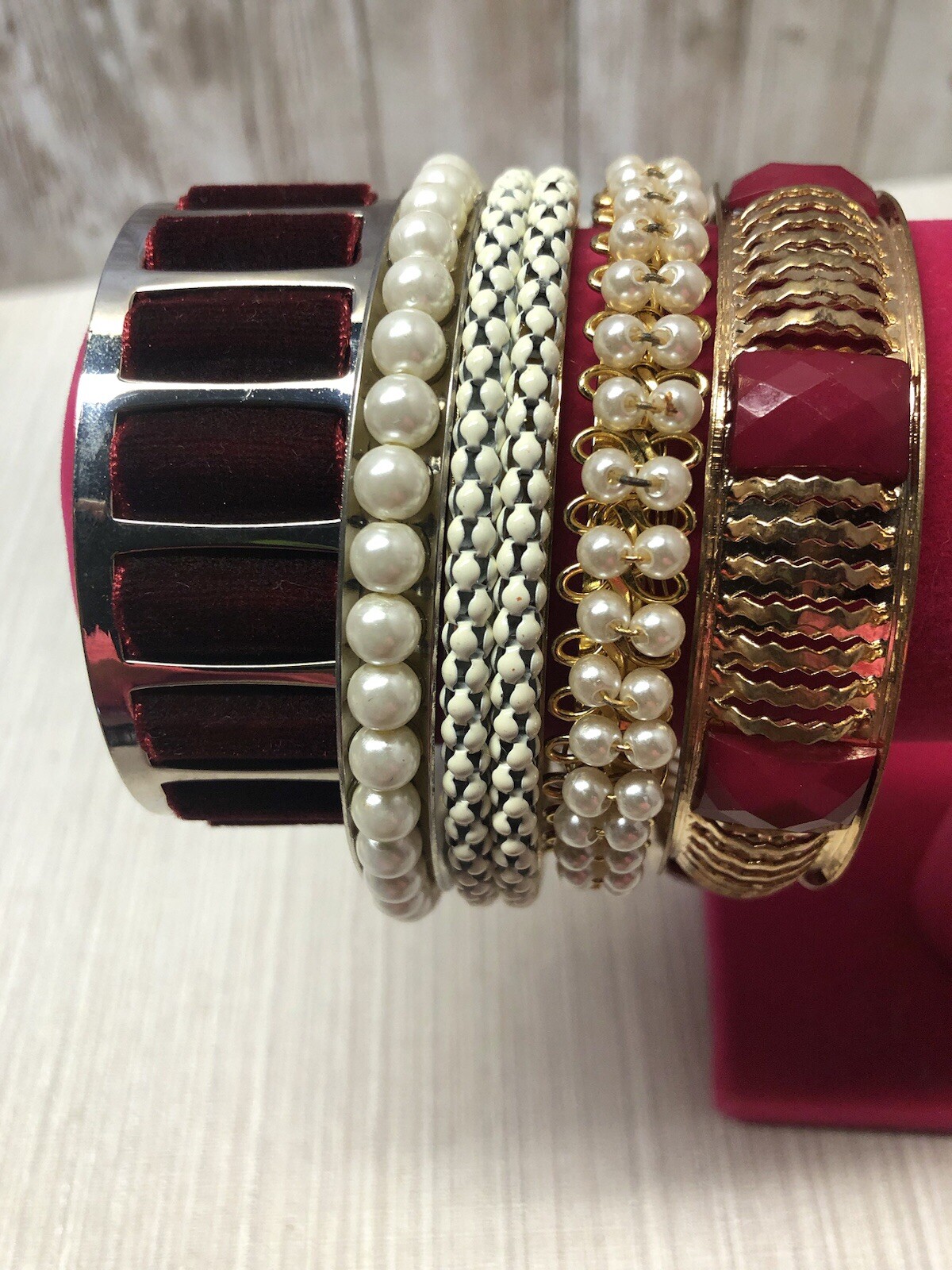 5 Vintage Womens Bracelets Assorted Sizes & Shades Free Shipping