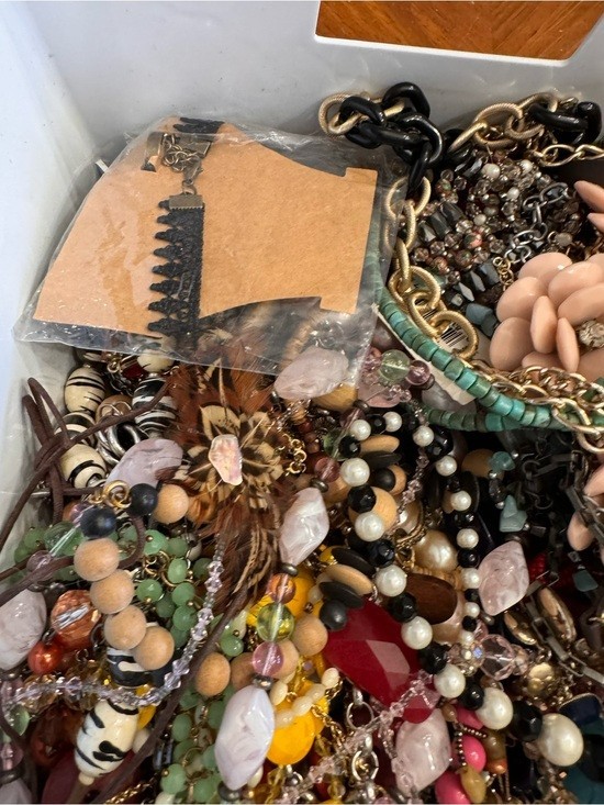 1 Lb of Assorted Jewelry Costume Mystery Resalable All Wearable BUY 3 GET 1 FREE