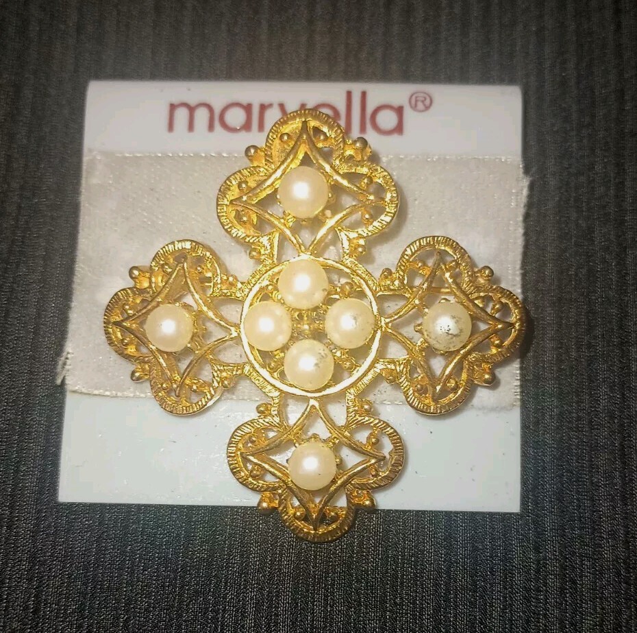 New Marvella Designer Jewelry Lot of 17 Beautiful Pieces!