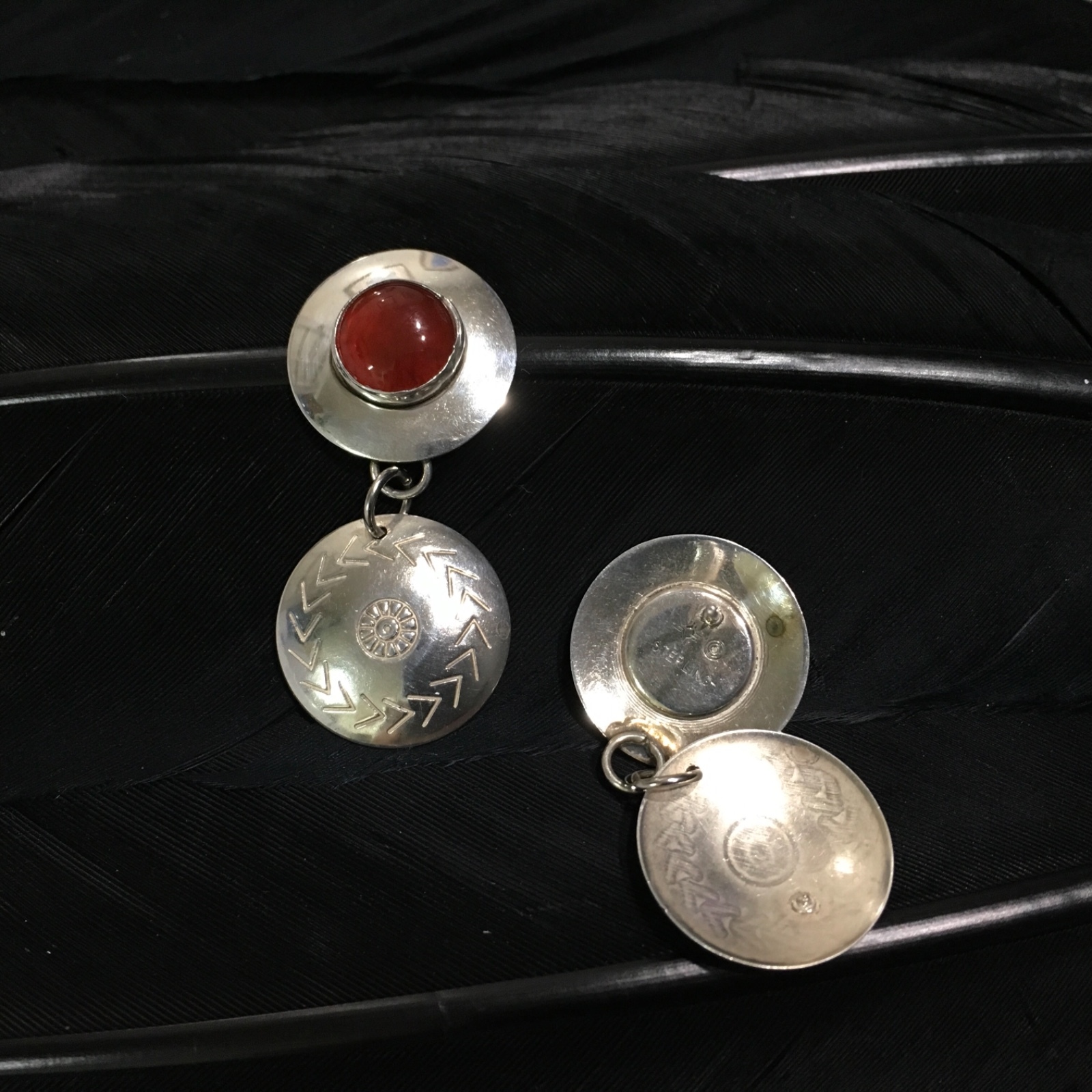 ESTATE STERLING SILVER CARNELIAN STAMPED DROP DANGLE POST BACK EARRINGS 1 5/8″