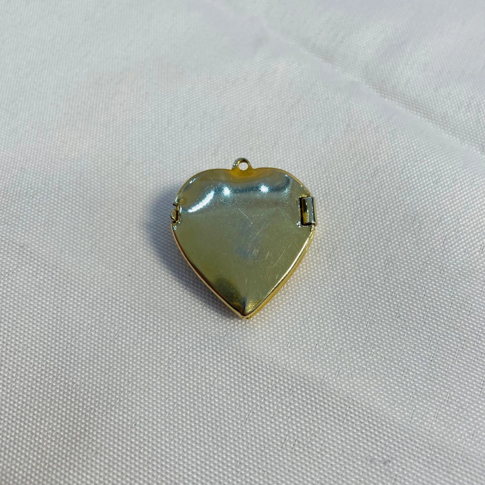Vintage Disneyland Sleeping Beauty Castle Heart Locket Gold Tone Pendant