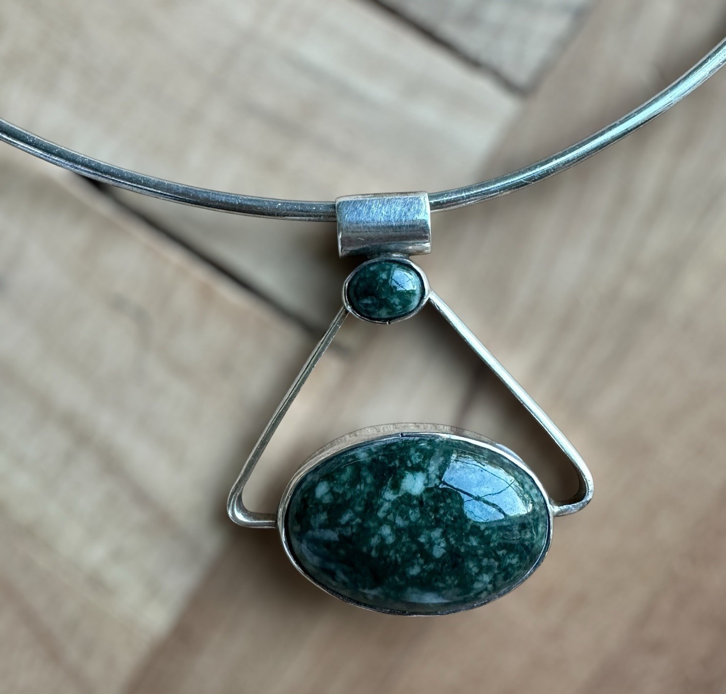 Vintage Pendant Collar Necklace 15.7 Inch Mottled Green Jade 925 Sterling 22.1g