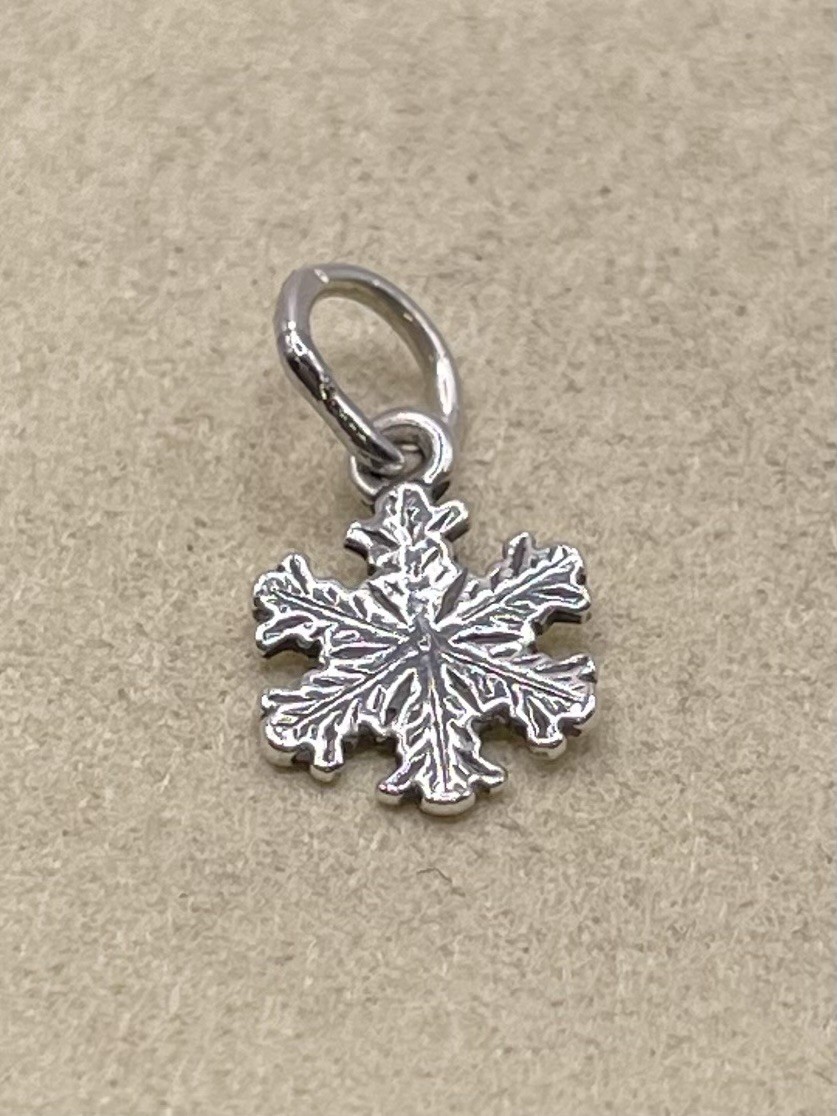 James Avery Aspen Snow Crystal Charm Snowflake Uncut Loop Sterling Silver 925