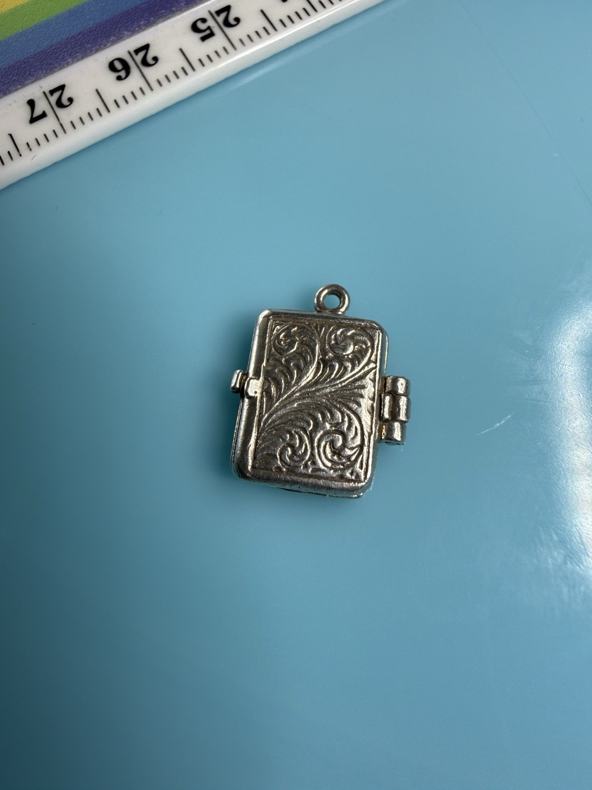 Vintage Cigarette Case Charm Opens Sterling Silver Fancy Scroll Top Nuvo 3.4g