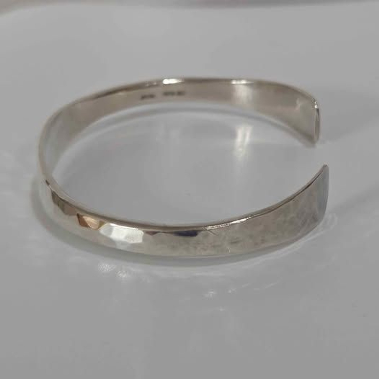 Vintage James Avery Sterling Silver Hammered Cuff Bracelet 16.68g 6.5″