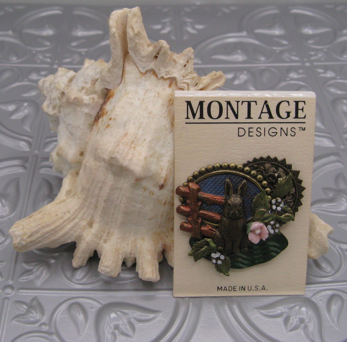 Montage Designs Vtg 1990s Brooch Bunny Rabbit Country Flower Mixed Media Collage