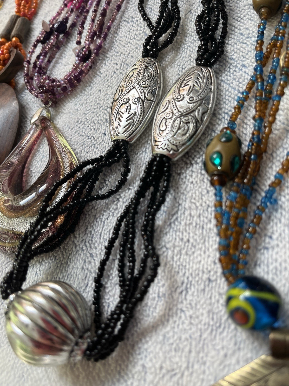 LOT of 13 Seed Bead Necklaces w/Pendants MOP Glass Wood Metal All Wearable