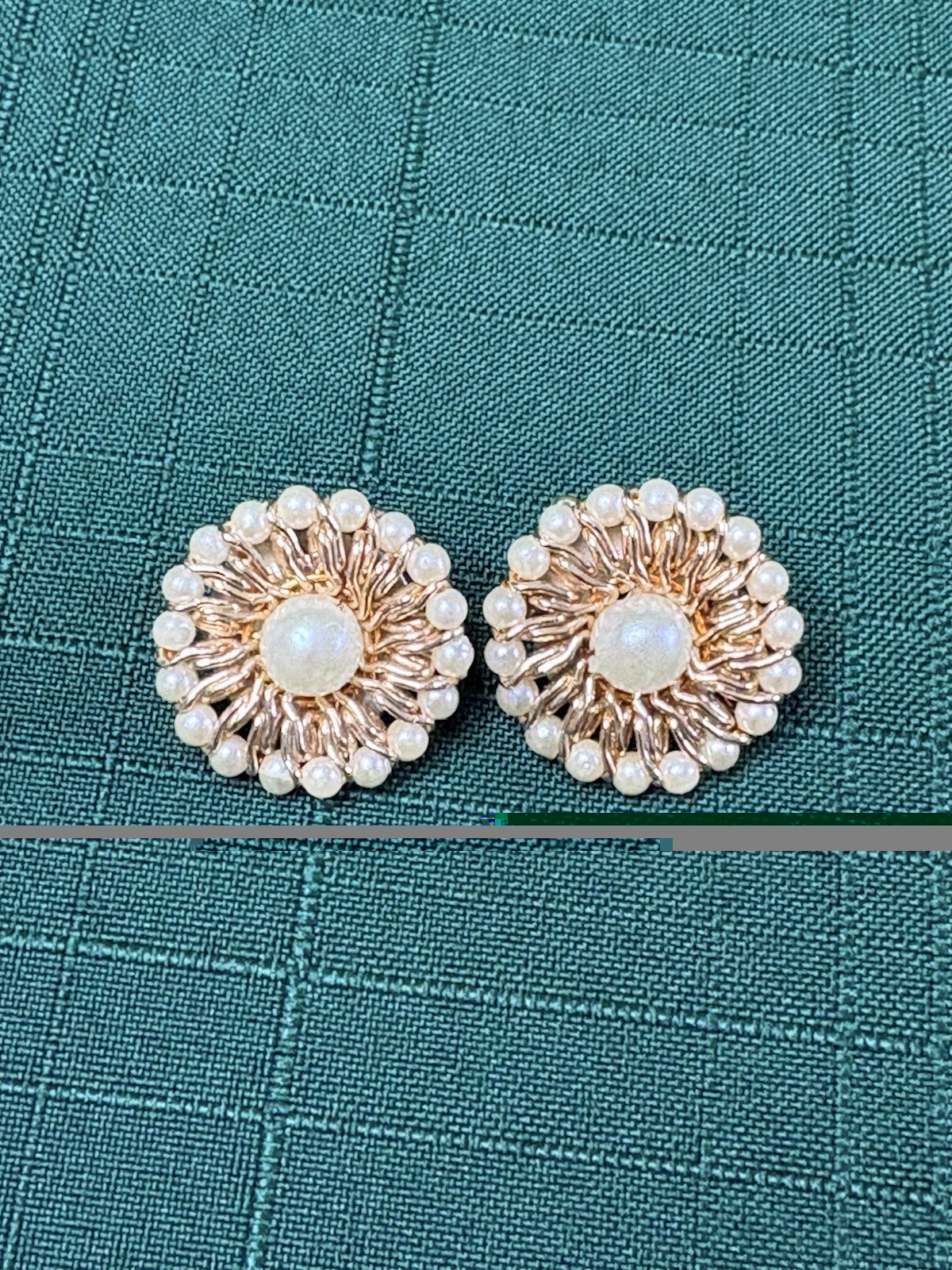Early Miriam Haskell Style Wired Pearl Cluster Clip-on Earrings Gold Tone Nest