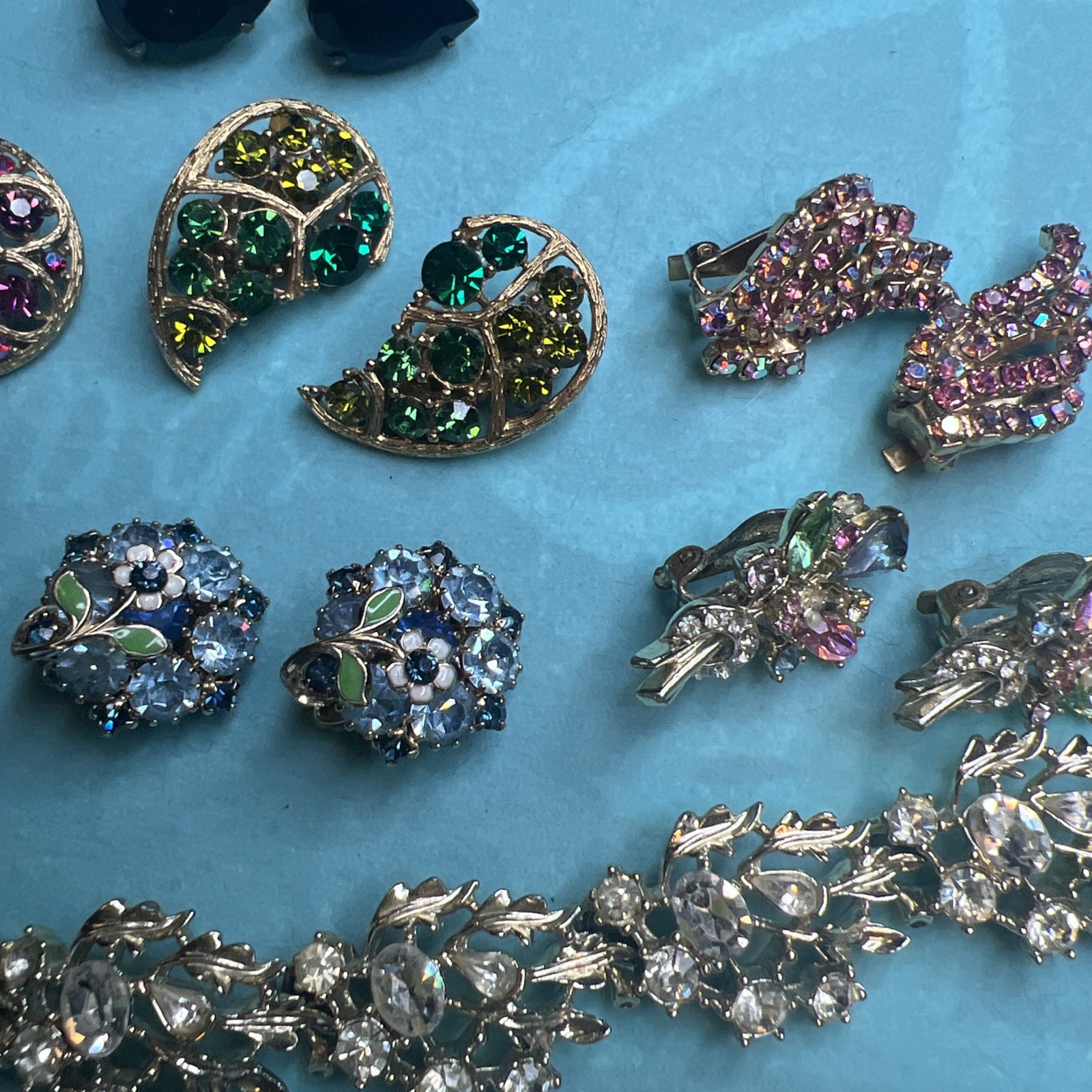 Lot 7 Pr Vintage Clip Earrings Lisner, Kramer, Weiss & Haskell & Lisner Necklace