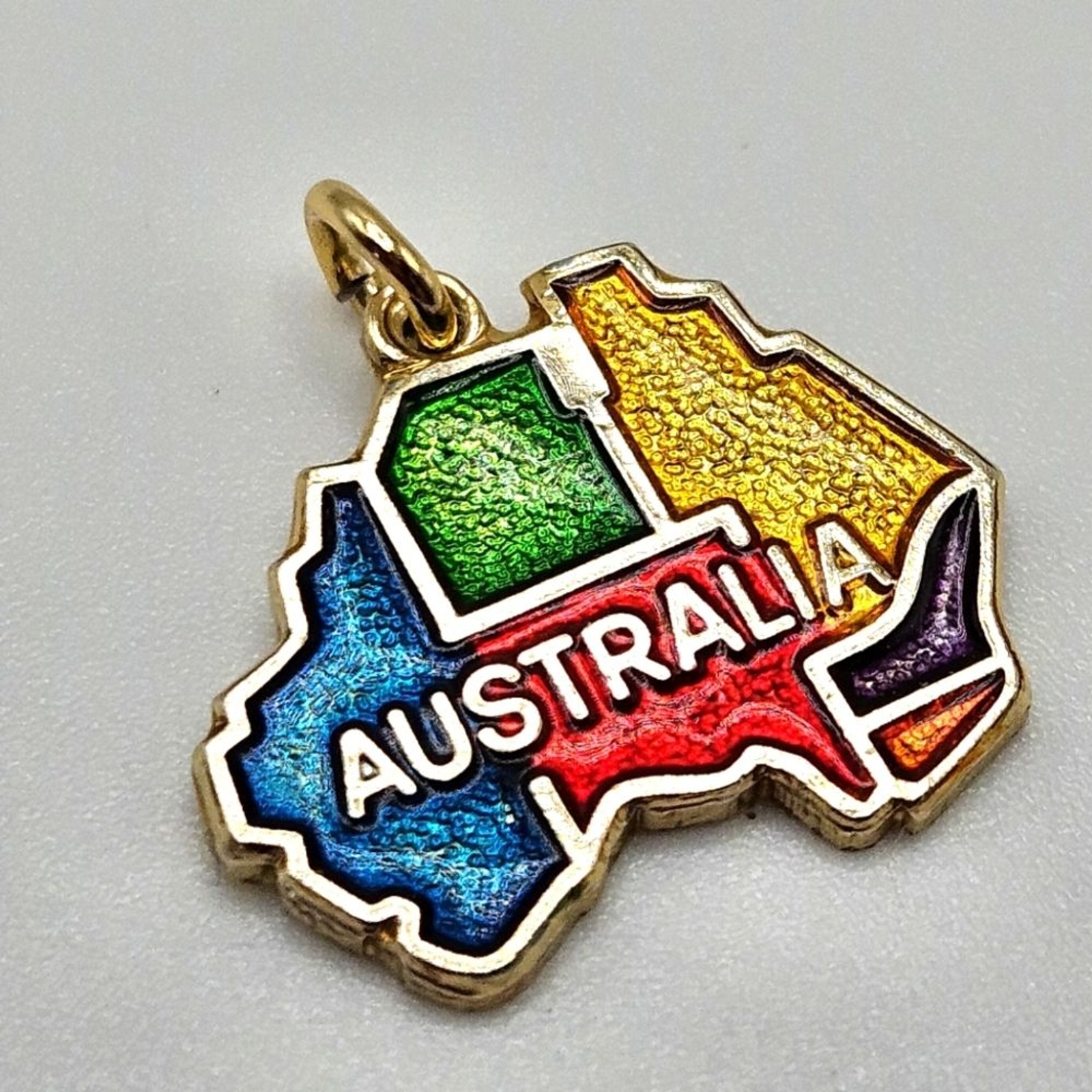 VINTAGE Australia Colorful Enamel Country Shaped Charm Souvenir Travel