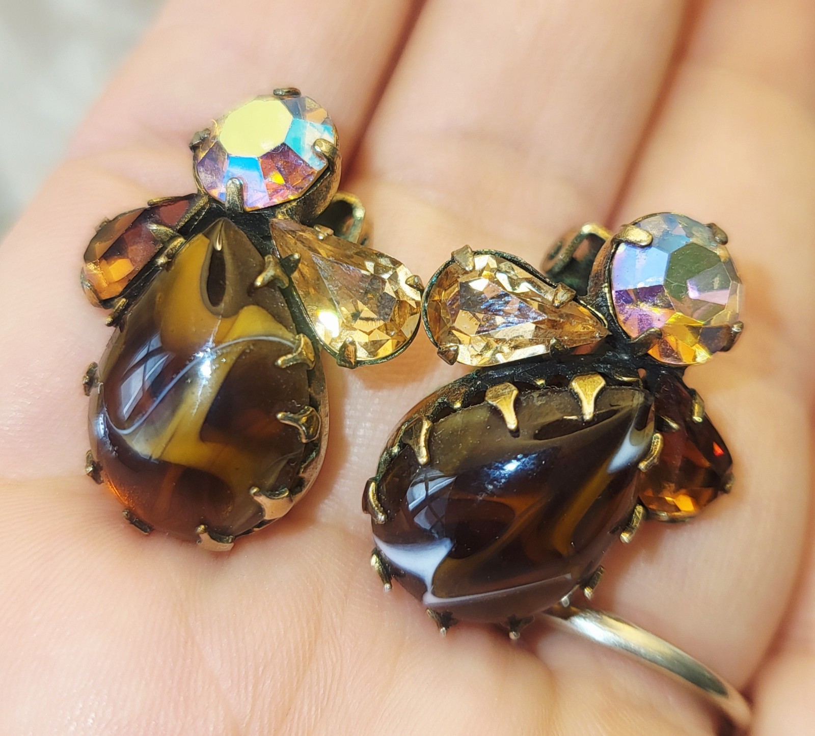 Vintage Regency Signed Bracelet and Earring Set Brown