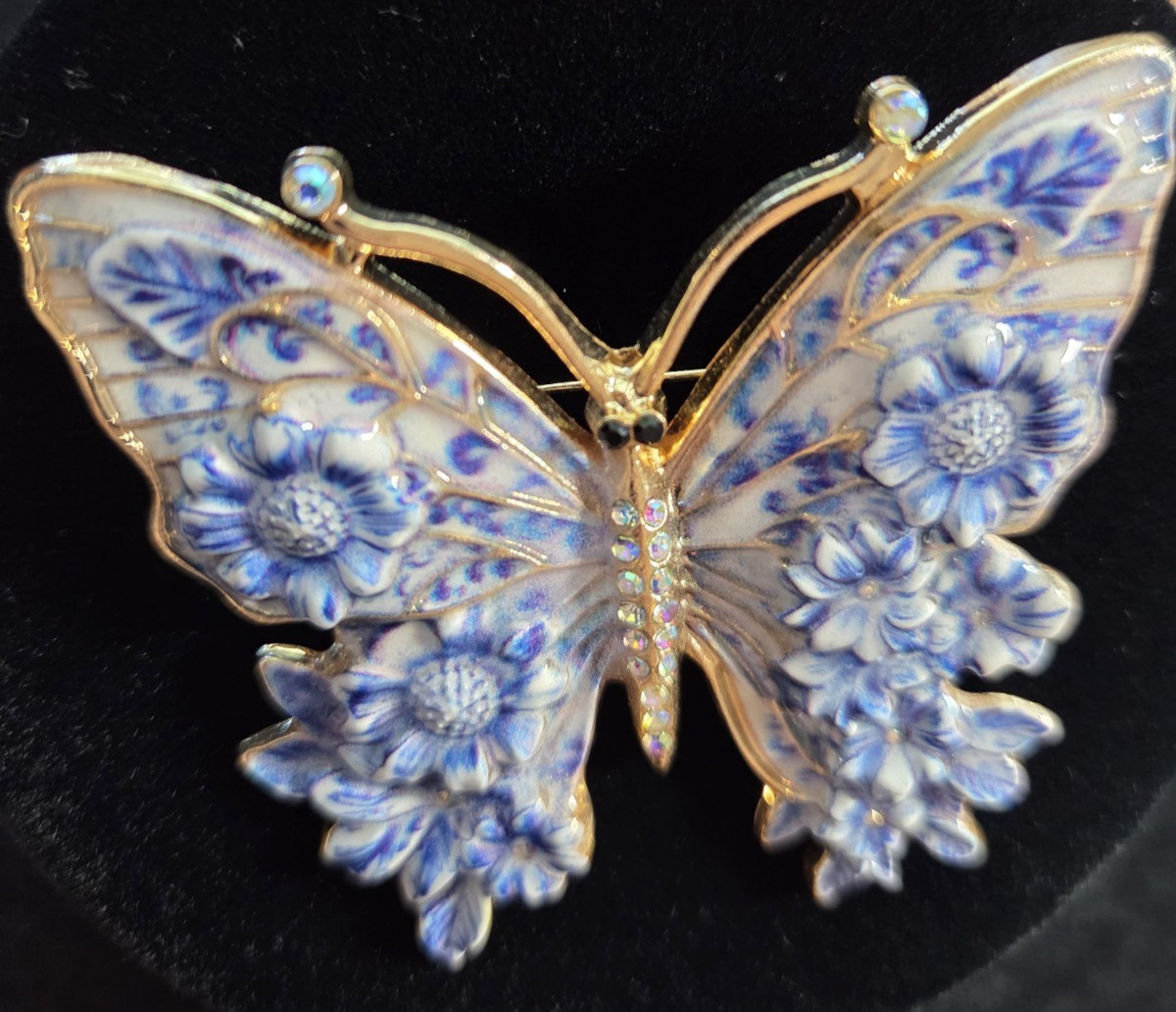 Blue Butterfly Brooch Gorgeous 3D Art Gold Tone & Rhinestones in Pink Gift Pouch