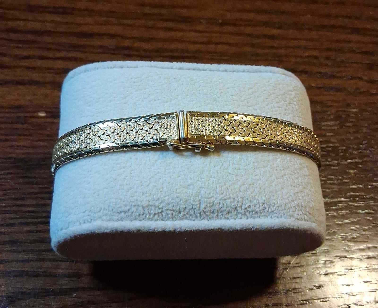 Vintage Napier Goldtone Textured Chain Mesh Bracelet Some Wear See Pics/Descrip