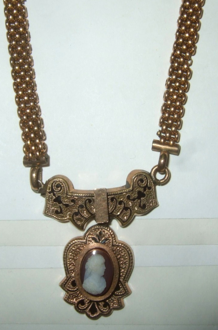 Antique Victorian Cameo Neckace Wide Chain Gorgeous Estate Jewelry