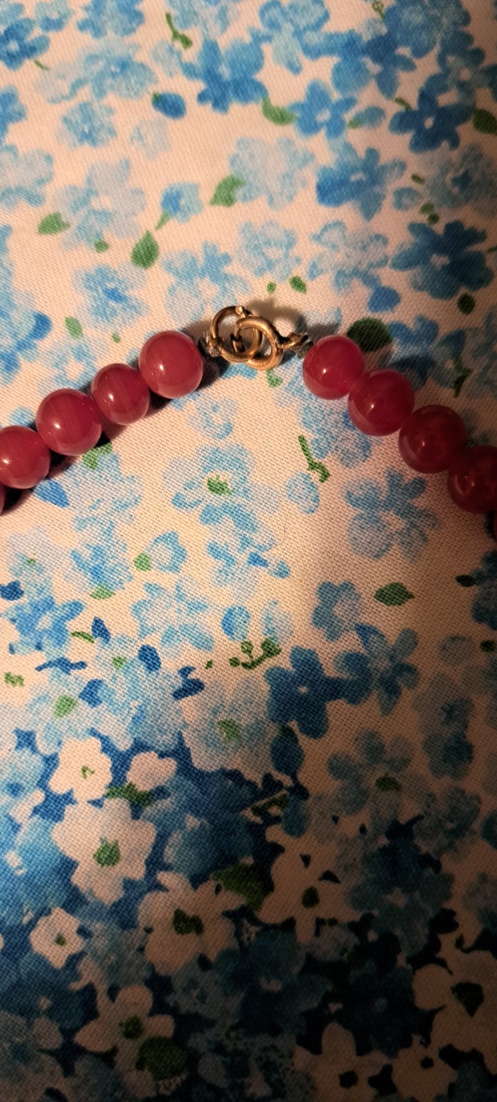 Vintage Red Beaded Necklace With A Cluster Of Grapes And Green Leaf Beads 21 In