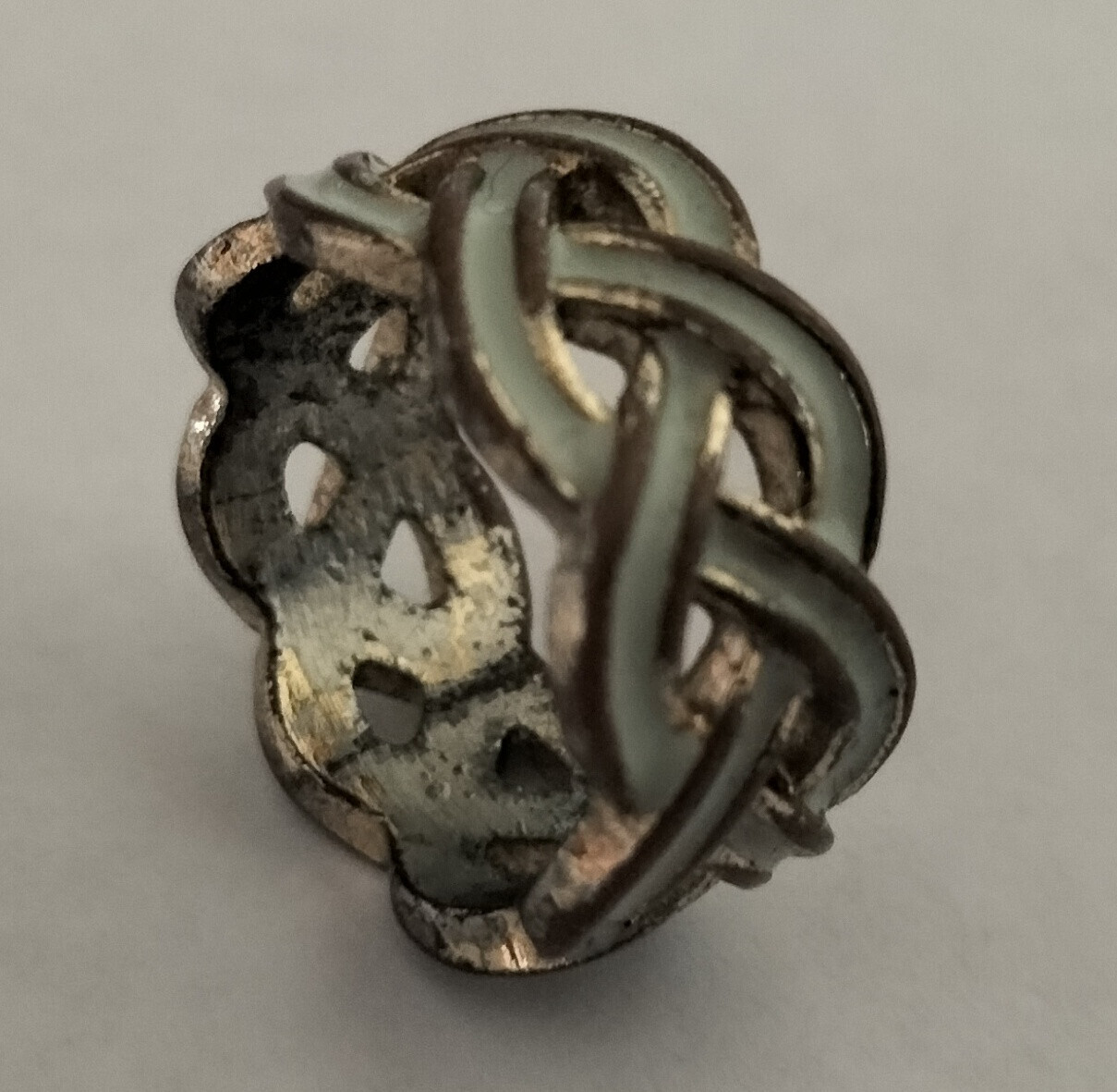 Vintage Fancy Light Copper Alloy Ring with Enamel Topping, Size: Q