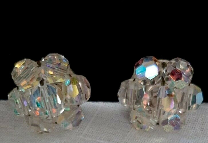 Vintage Round Clear Iridescent Cluster Clip On Earrings – Jewelry