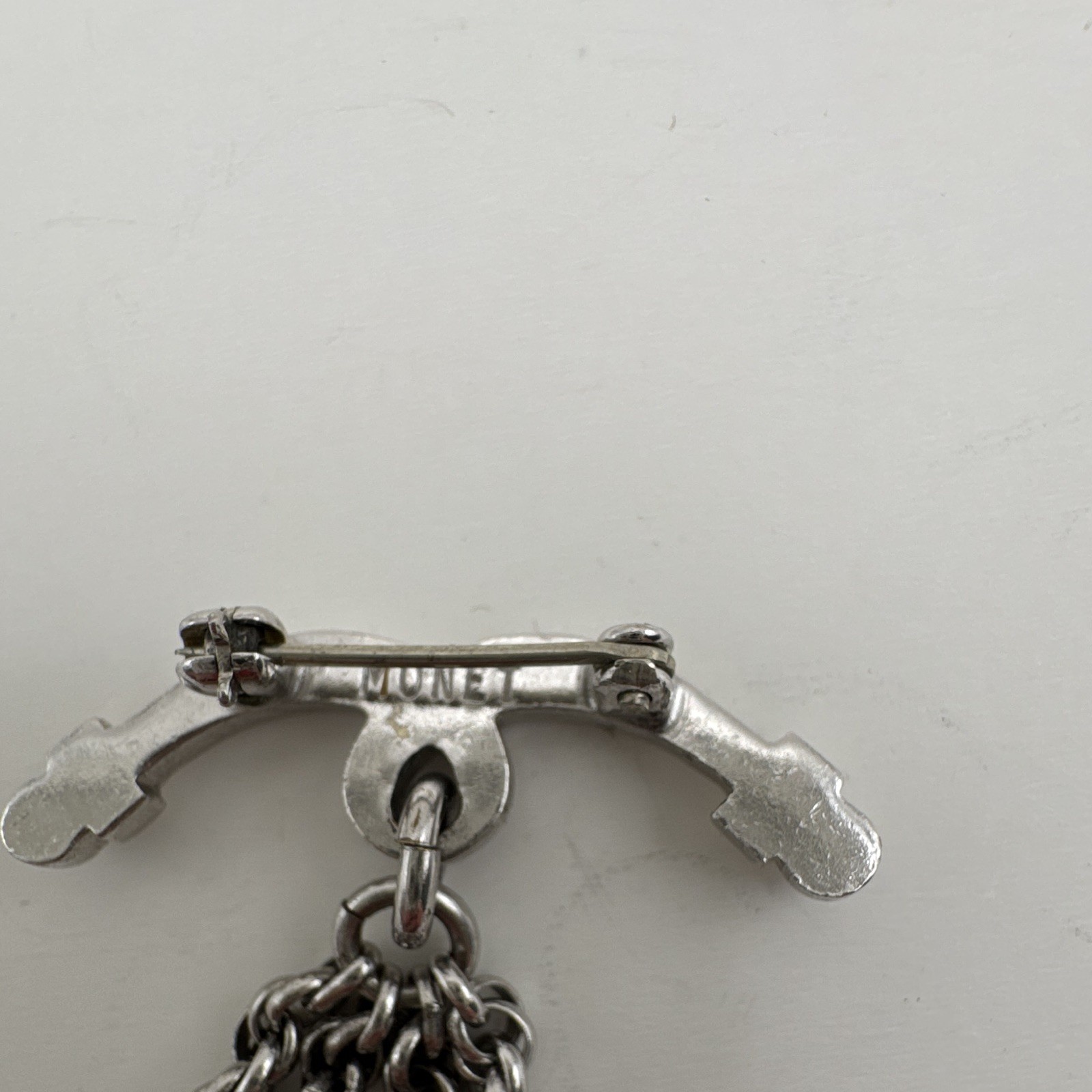 Vintage Silver Tone Sunburst Dangle Chain Brooch Pin Monet Unisex adults