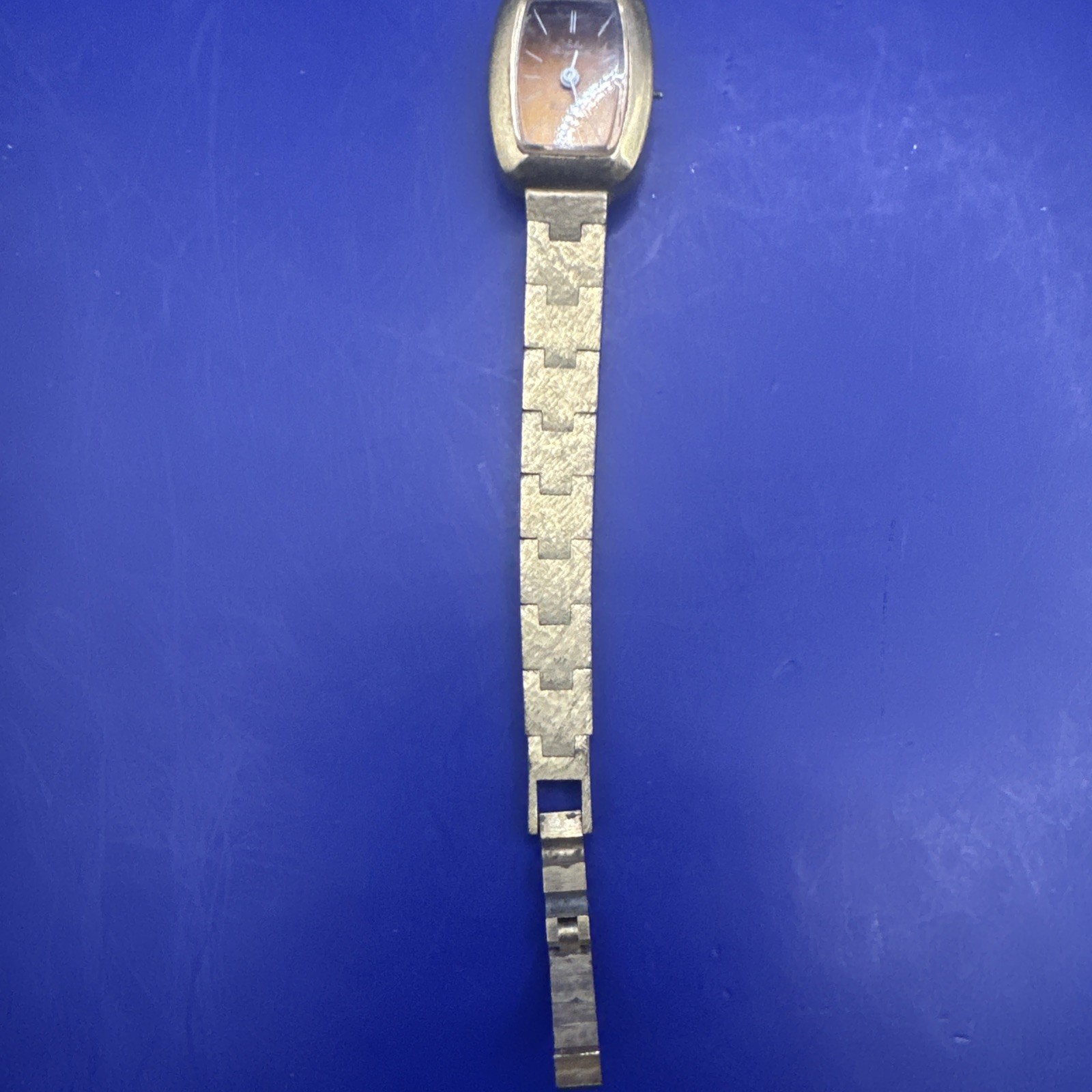 Lot of 6 Vtg Watches (5 Work) Elgin Bulova Royal Star Strauss Jurgensen Read