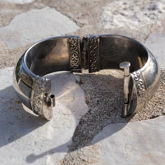 Vintage Wide Hinged Bangle Bracelet Chunky Silver Tone Domed Statement Cuff 6 .5