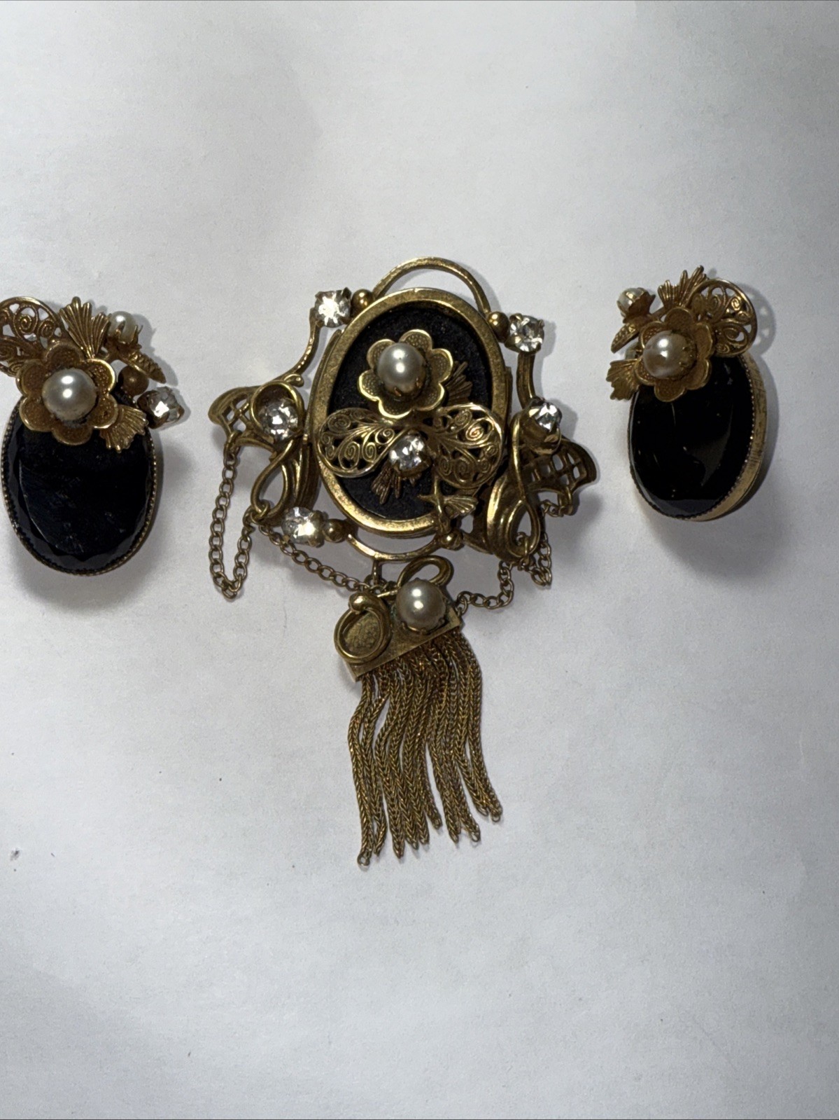 Brooch Pendant Earrings Set Victorian Antique 100 Years Old Read Description