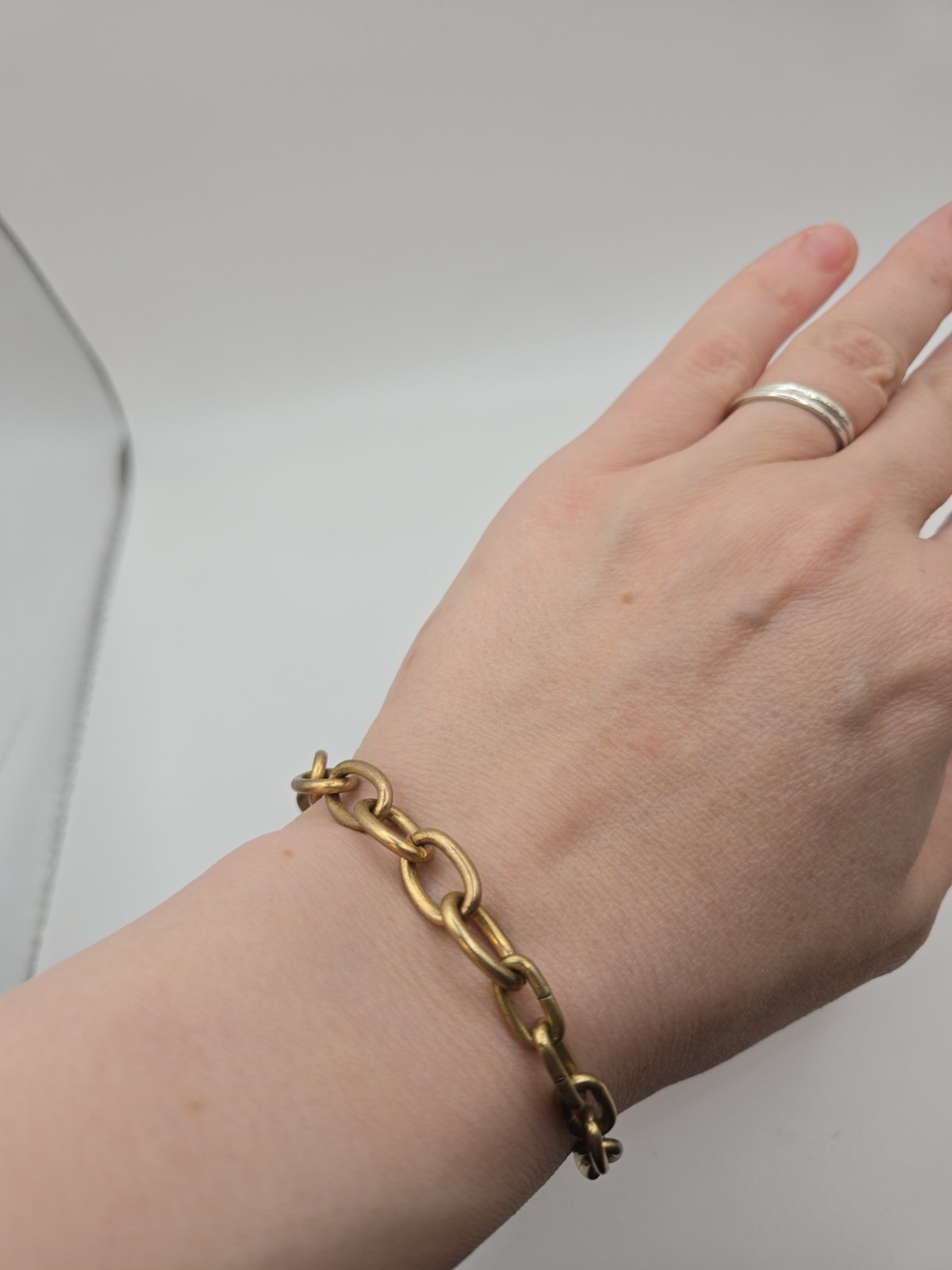 Gold Chunky Chain Link Bracelet 7.5-.75″ Vintage Matte Gold Satin Star Charm