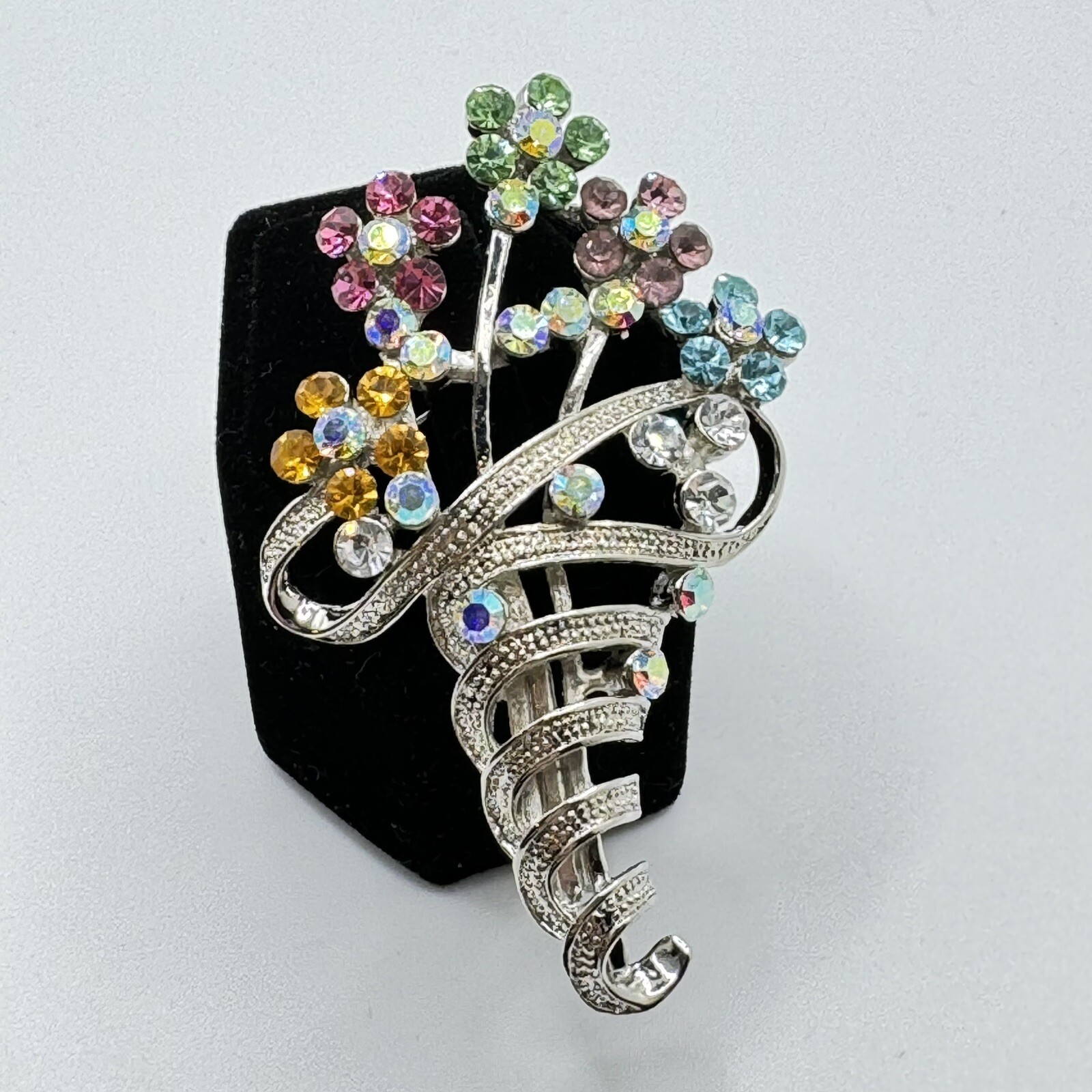 VTG Brooch Multicolor Rhinestones Flower Bouquet Silvertone Pin Unbranded