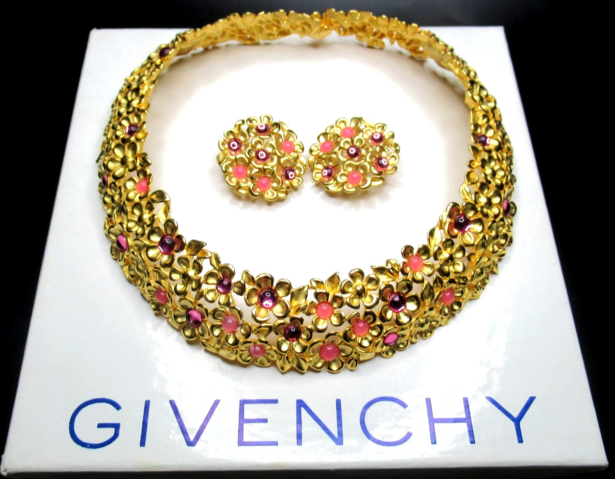 GIVENCHY Pink & Purple Cabochon Flower Collar Necklace Earring Set New in Box!