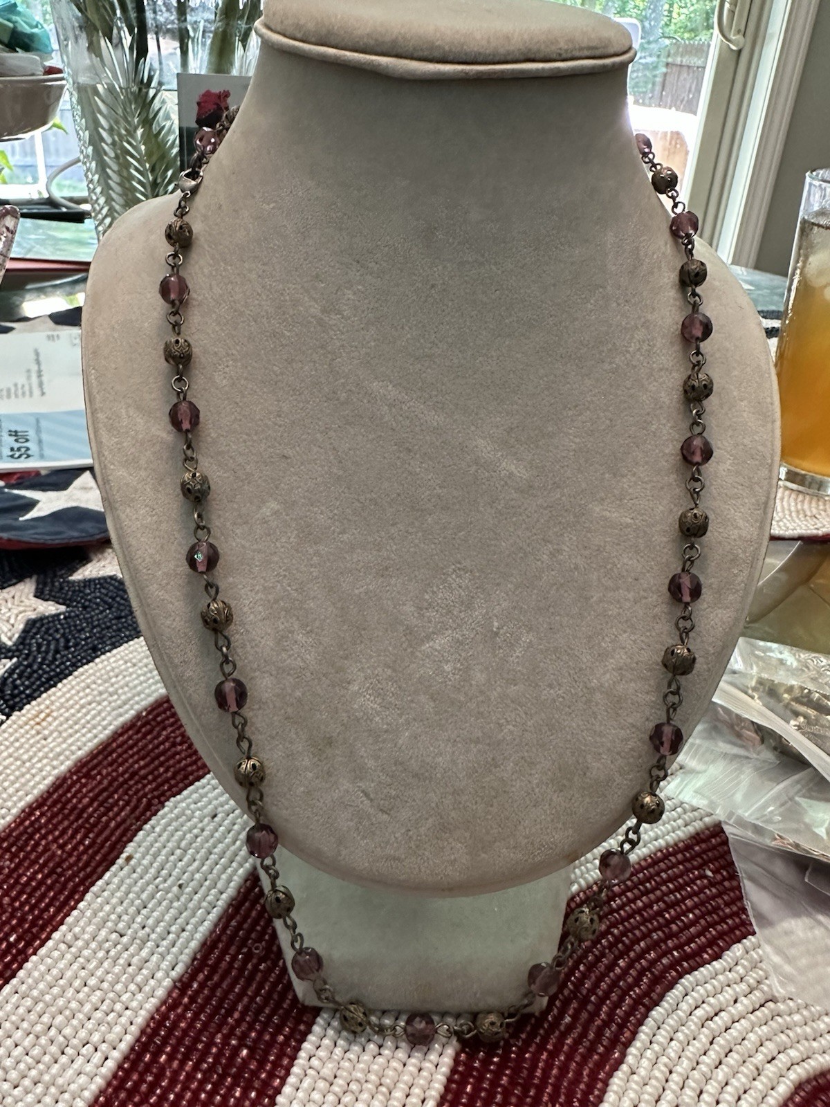 VTG 18” BRASS PLATED & LAVENDER GLASS BEADED NECKLACE-COSTUME JEWELRY