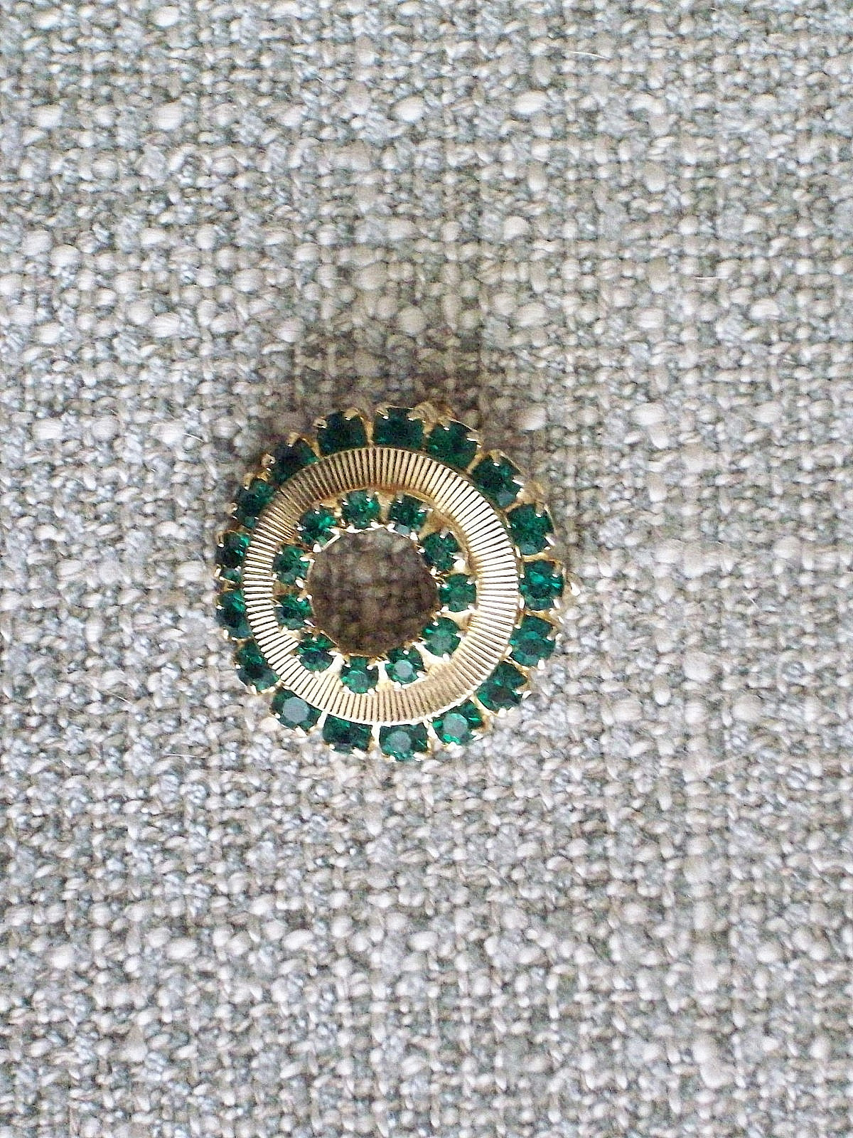 Vintage Yellow Gold Plated and Green Rhinestone pin, excellent condition