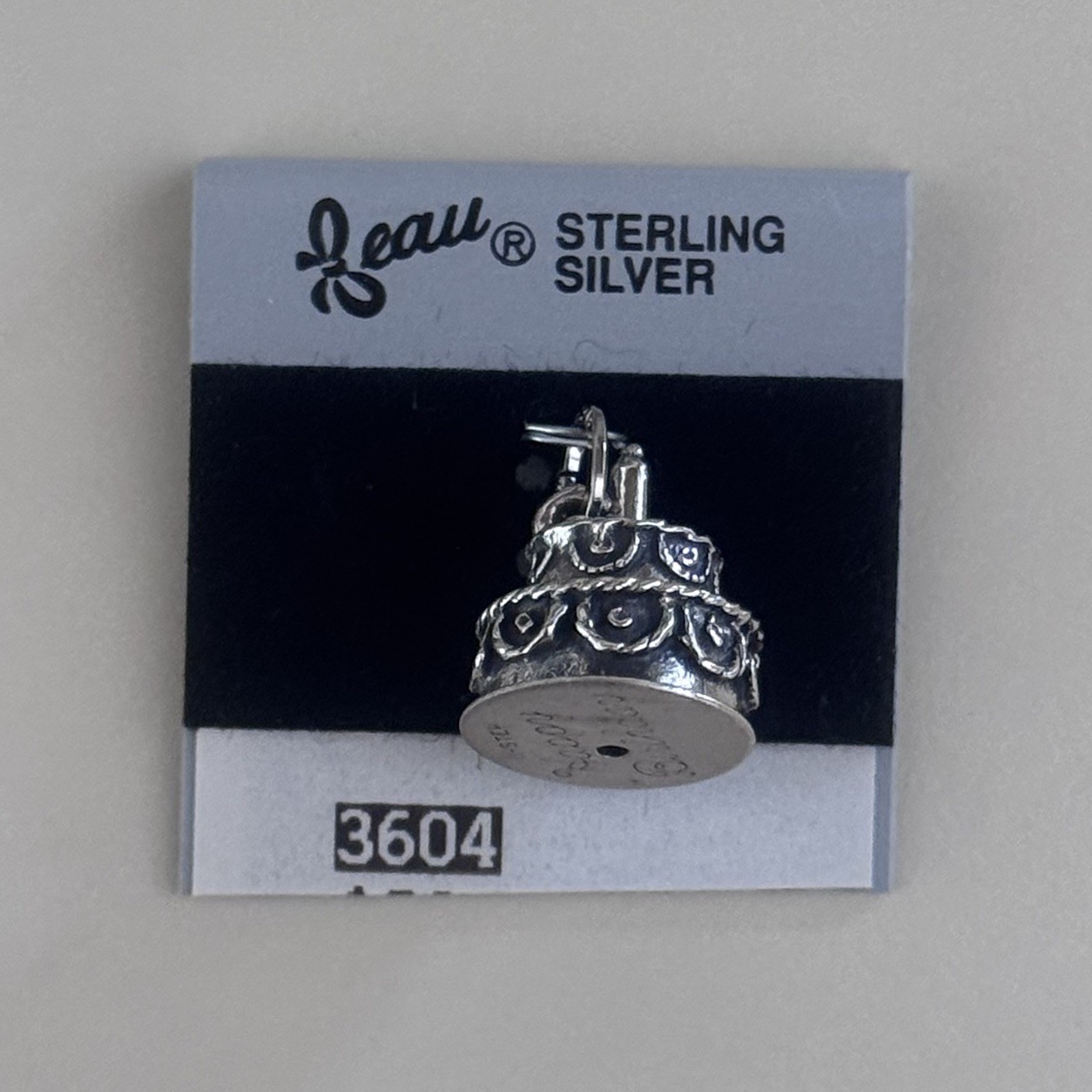 BEAU 925 Sterling Silver Vintage Happy Birthday Cake Mini 3D Charm Pendant