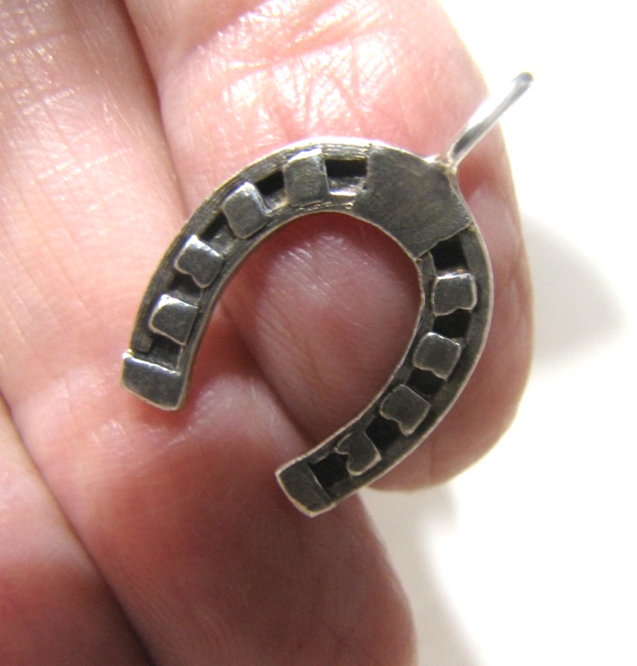 Vintage Sterling Silver Horseshoe Charm Pendant Lucky Textured Signed GM SS 1″