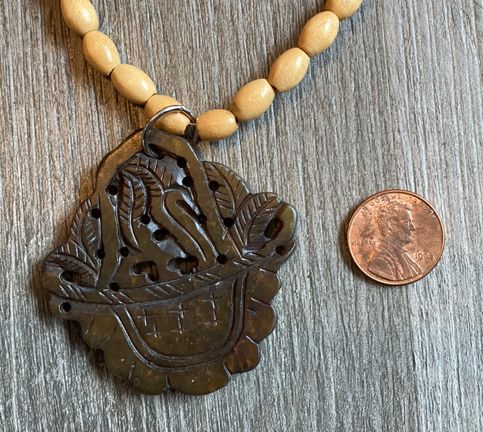 Vintage Chinese Carved Brown Jade Basket Design Pendant Necklace Wood Beads EUC